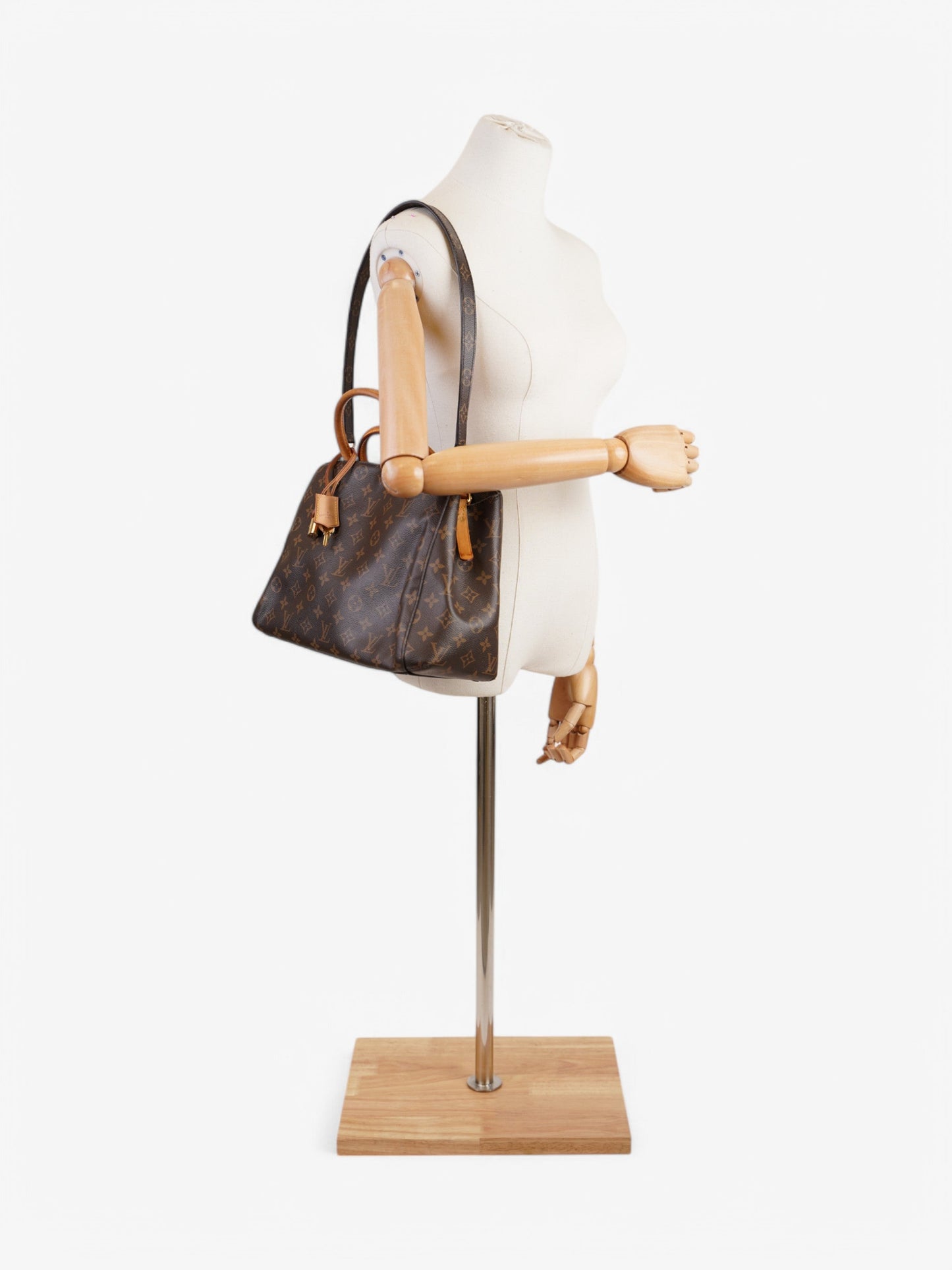 Louis Vuitton Montaigne Monogram Coated Canvas MM