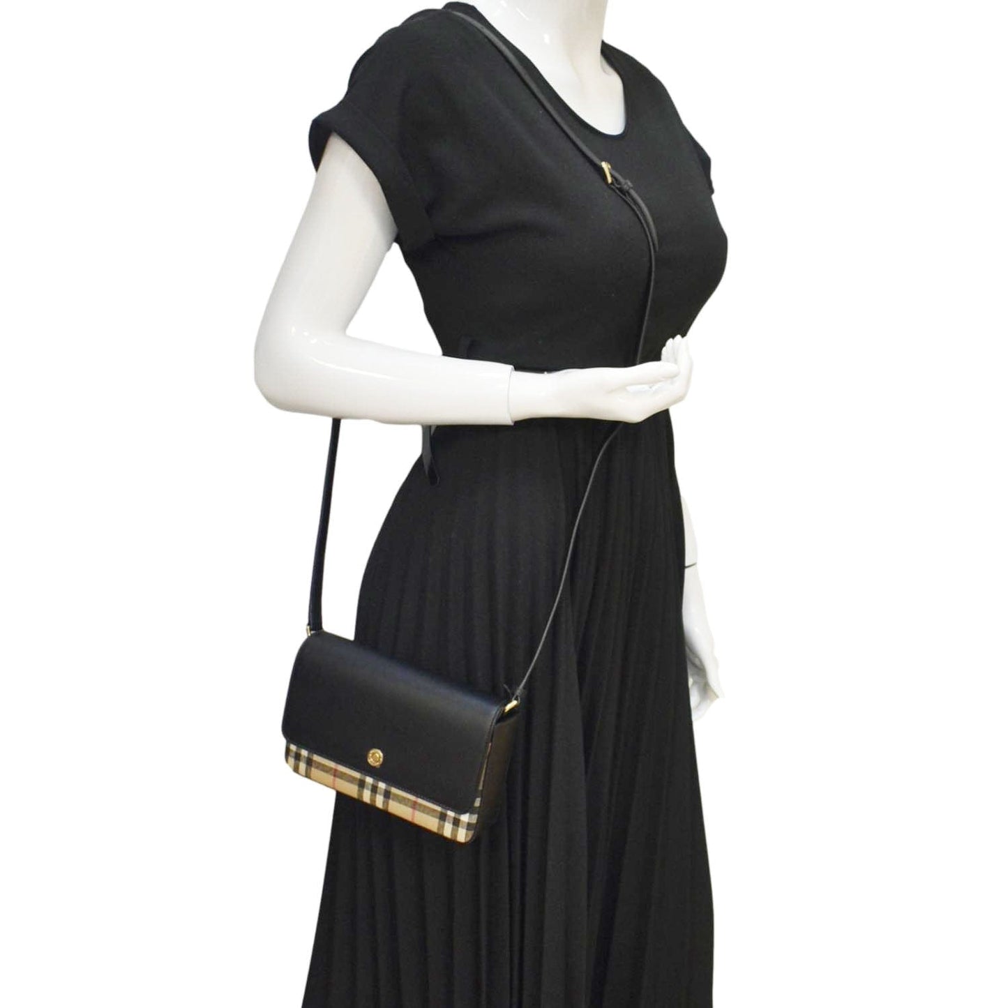 BURBERRY Hampshire Vintage Check Leather Crossbody Bag Black
