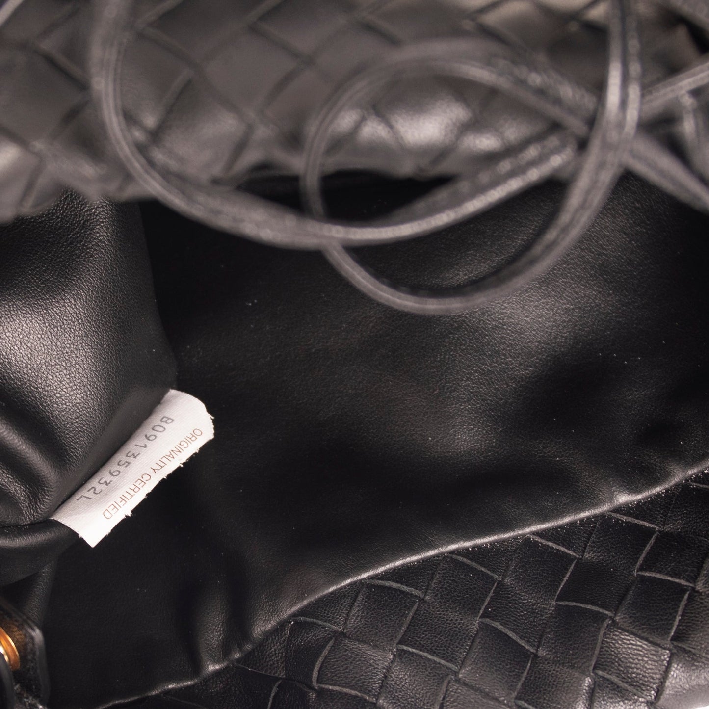 Bottega Veneta Small Intrecciato Bulb shoulder Bag
