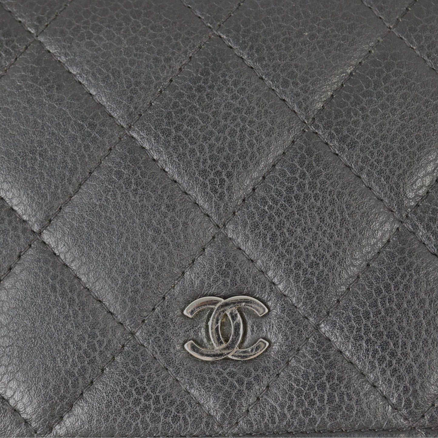 Chanel Classic Wallet on Chain