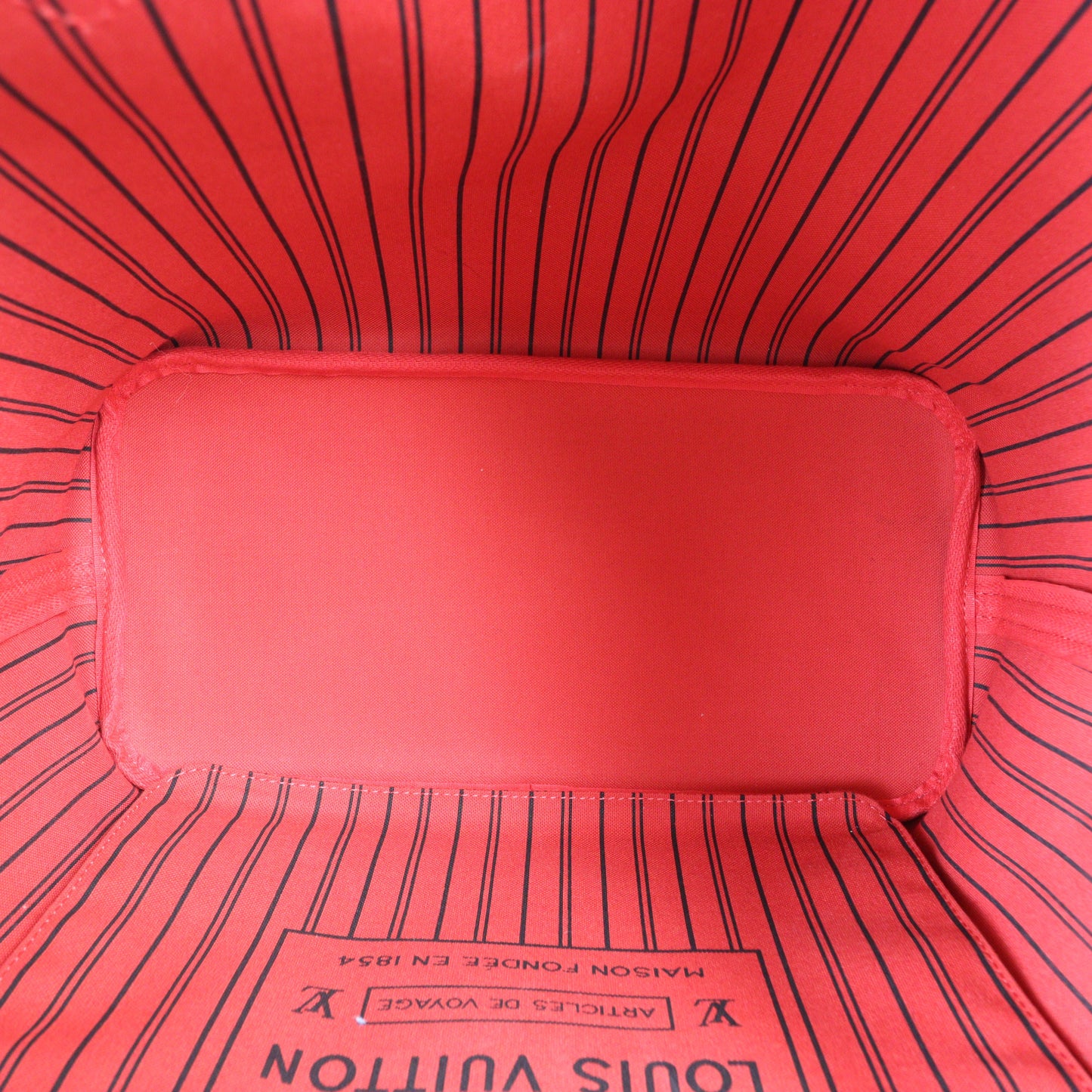 Louis Vuitton Neverfull MM Monogram World Tour