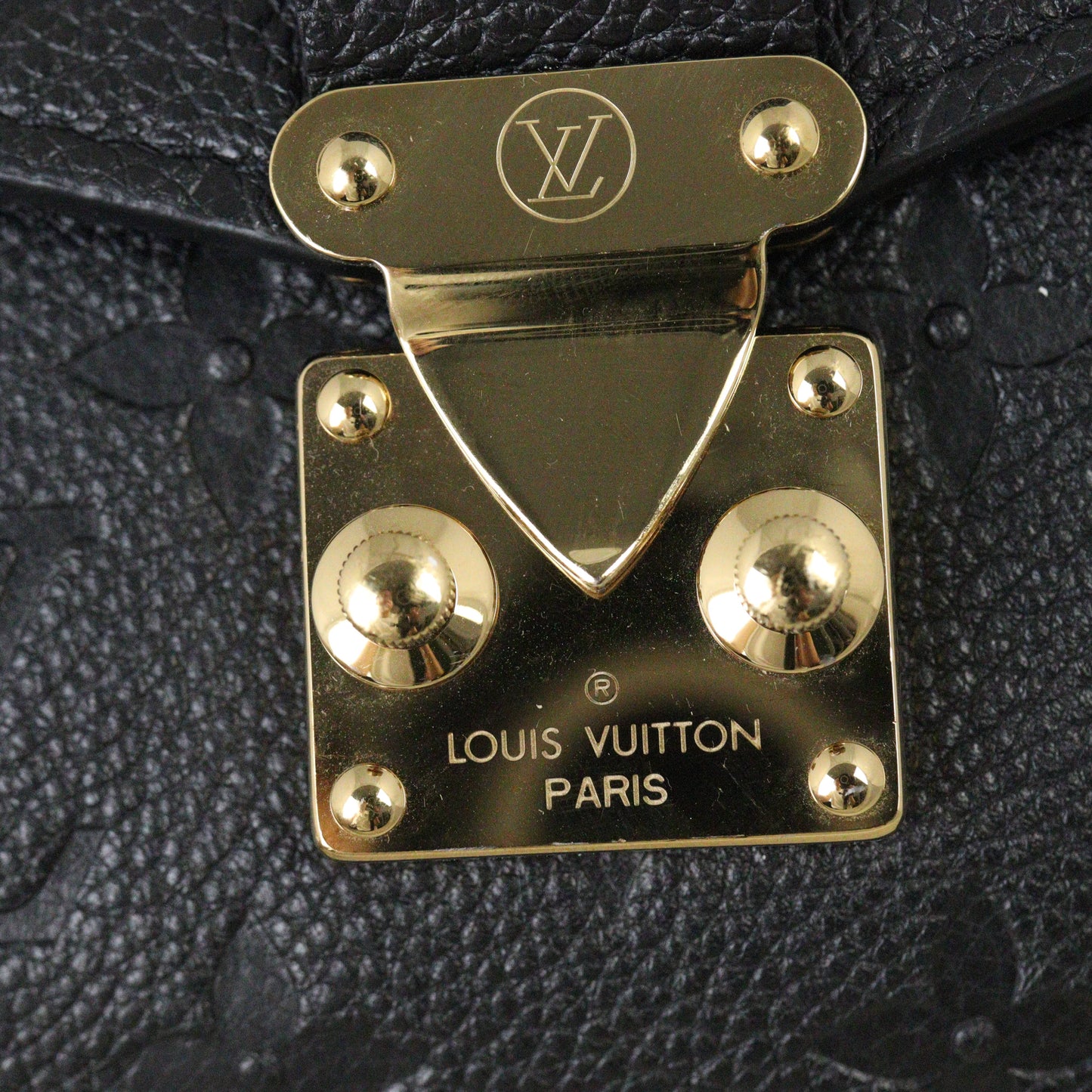 Louis Vuitton Pochette Metis East West Monogram Empreinte