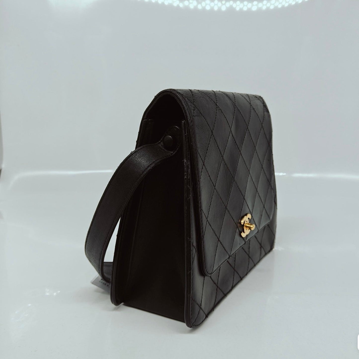 Chanel Vintage Kelly Style Black Leather Shoulder Bag Diamond Stitch Medium Gold Hardware