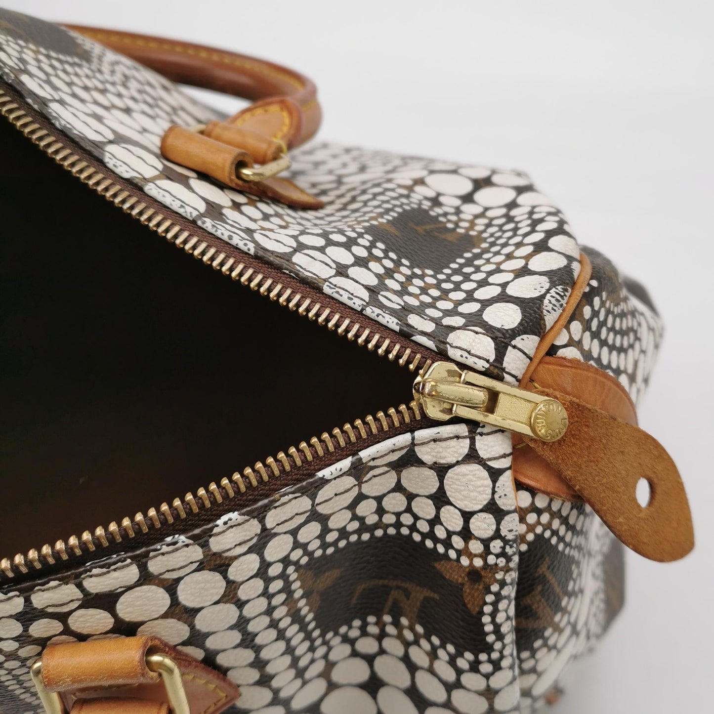 Louis Vuitton Kusama Town Speedy 30 White Top Handle Bag