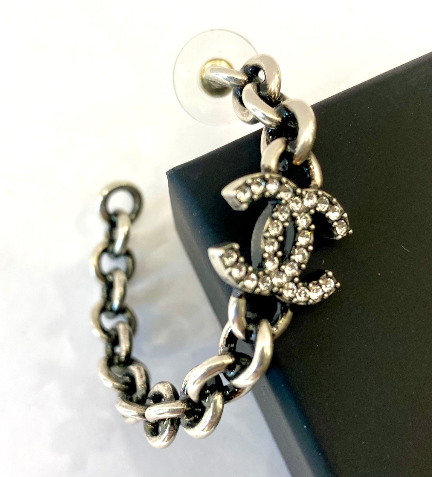 CHANEL CC CRYSTAL HOOP EARRINGS