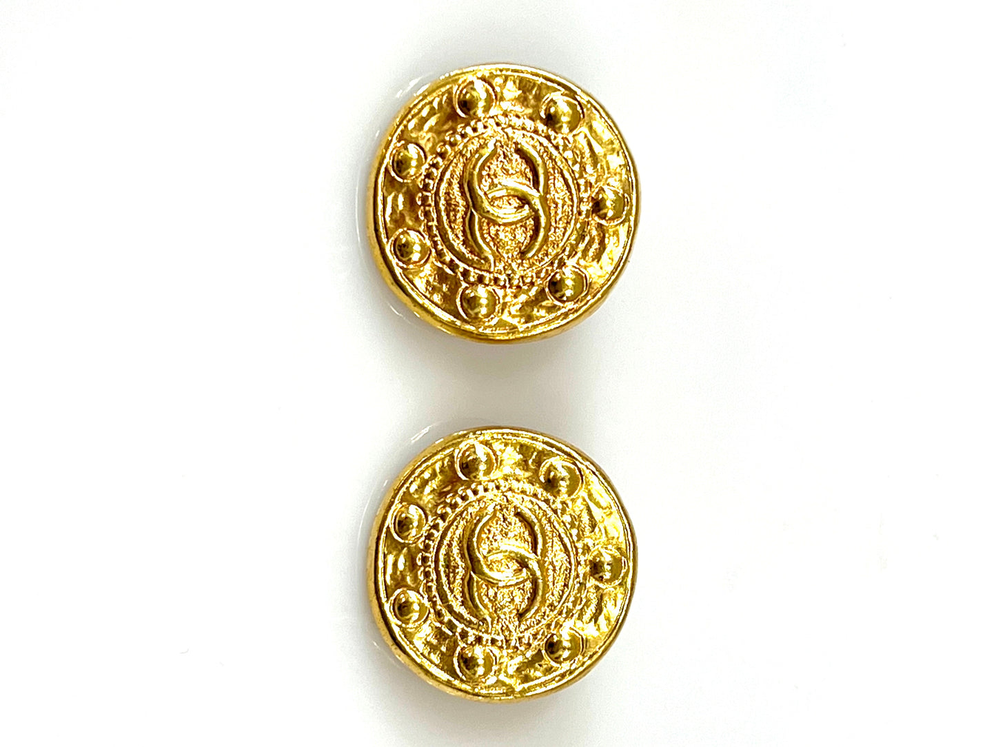 CHANEL CC VINTAGE CLIP ON EARRINGS