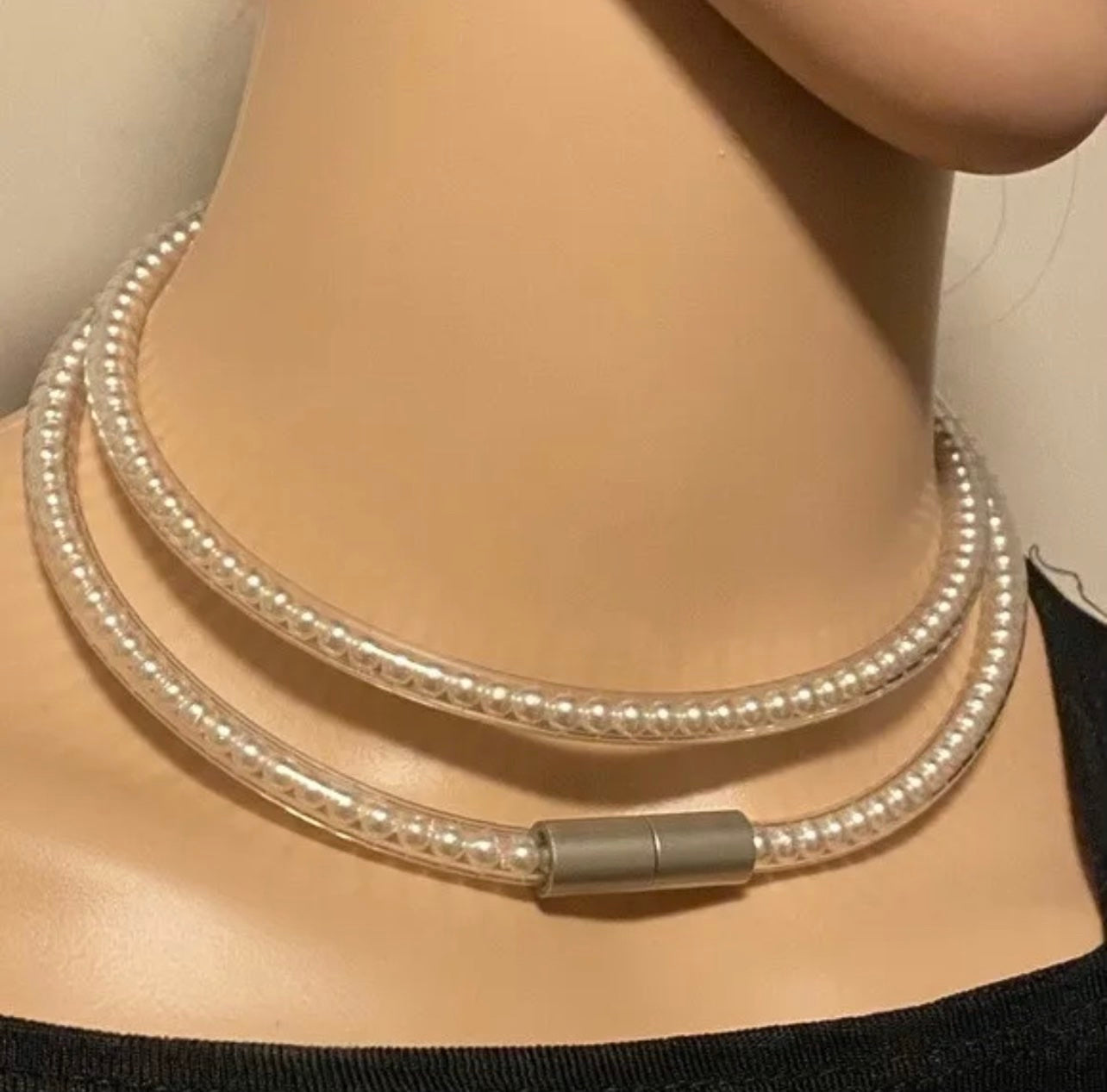 CHANEL PEARL GOLD-TONE MAGNETIC CLOSURE CHOKER NECKLACE