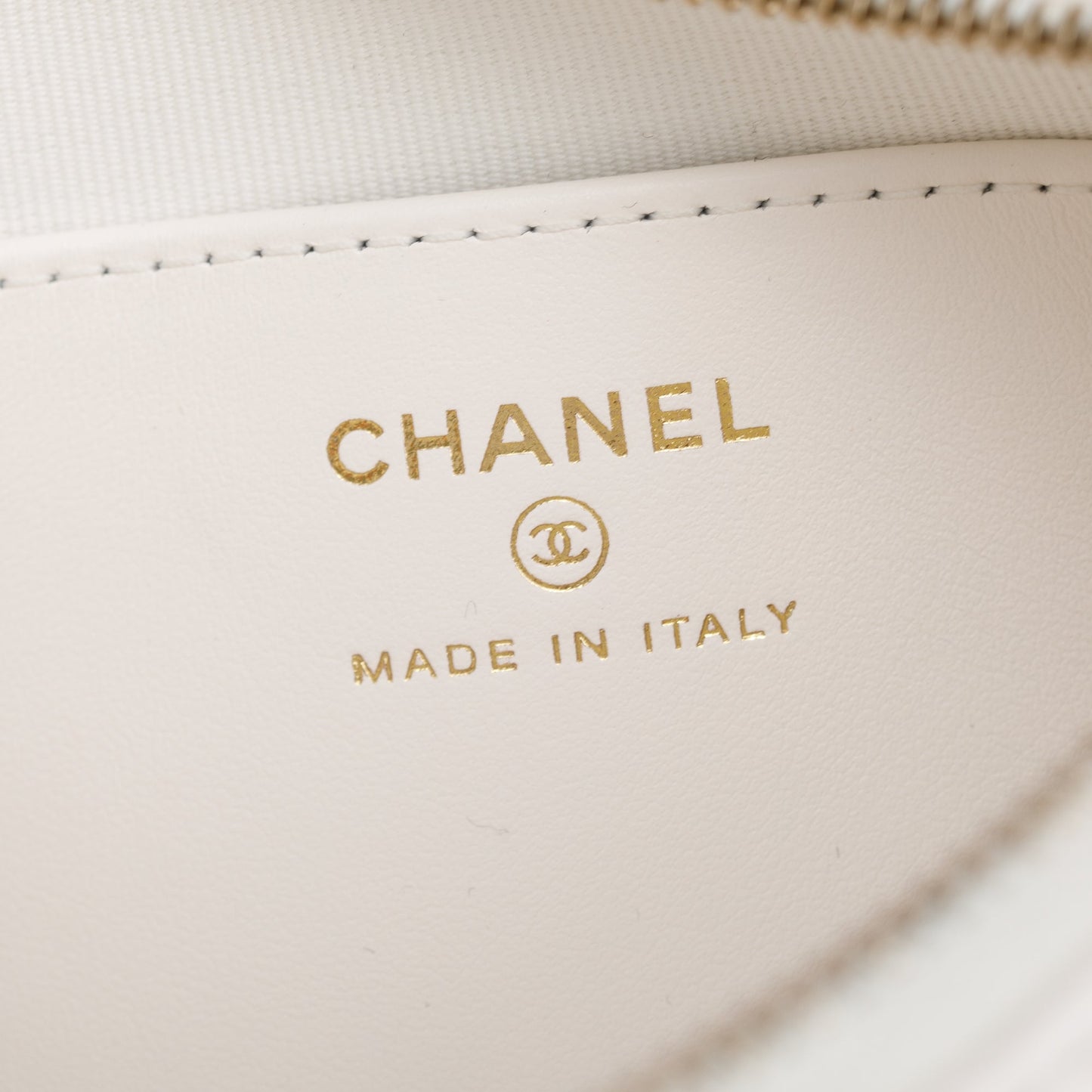 Chanel 2023 White Calfskin Leather Small 19 Hobo