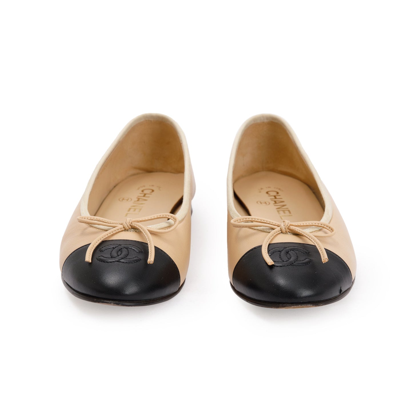 Chanel Beige/Black Lambskin Interlocking CC Logo Flats, Size 38