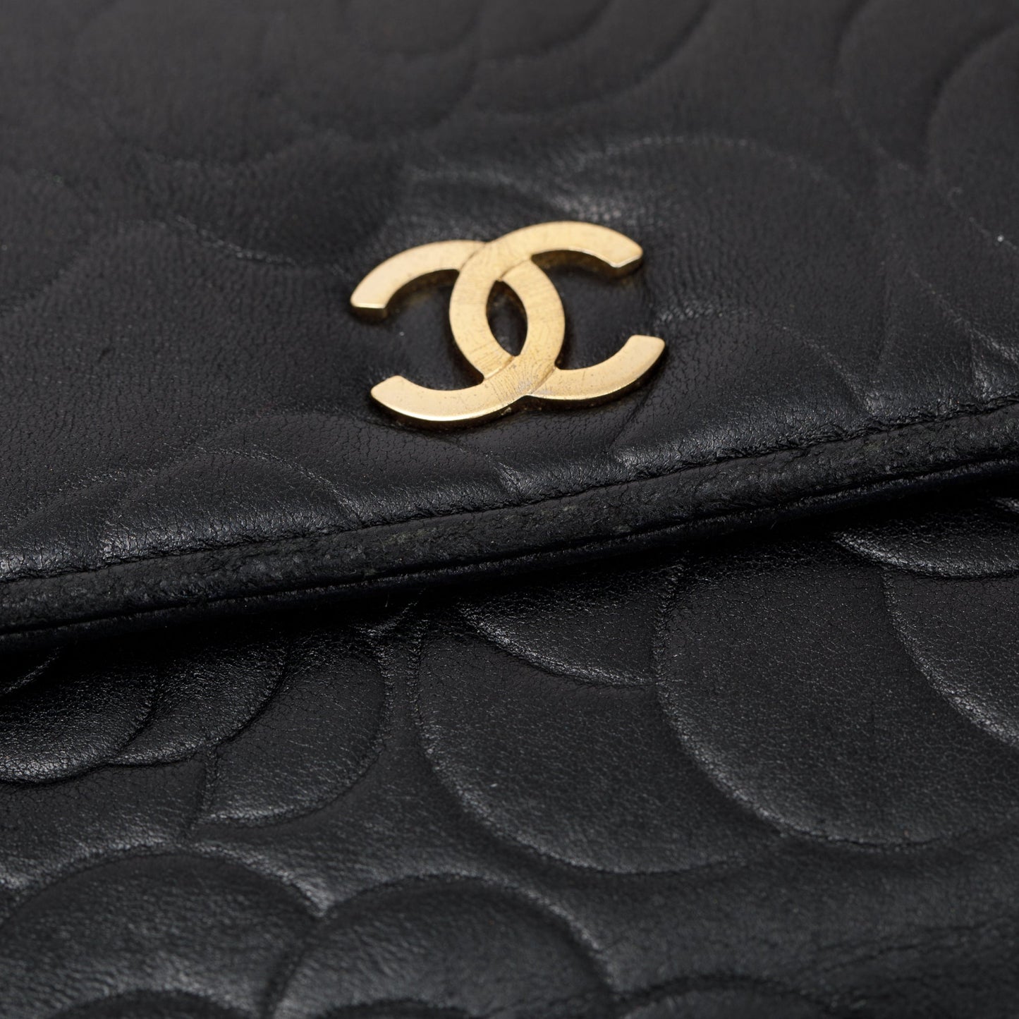 Chanel Black Lambskin Leather CC Logo Camellia Trifold Wallet