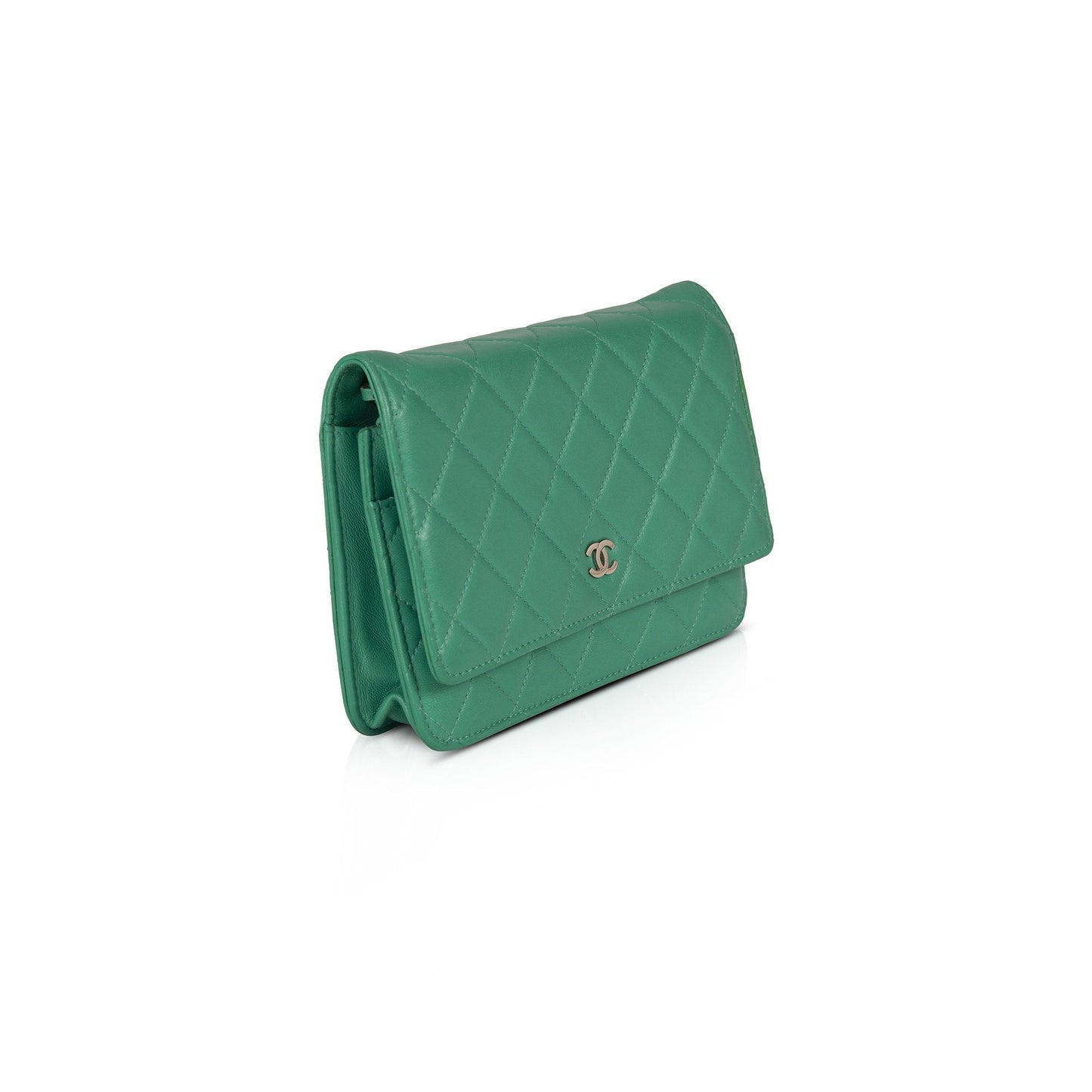 Chanel Classic Wallet on Chain