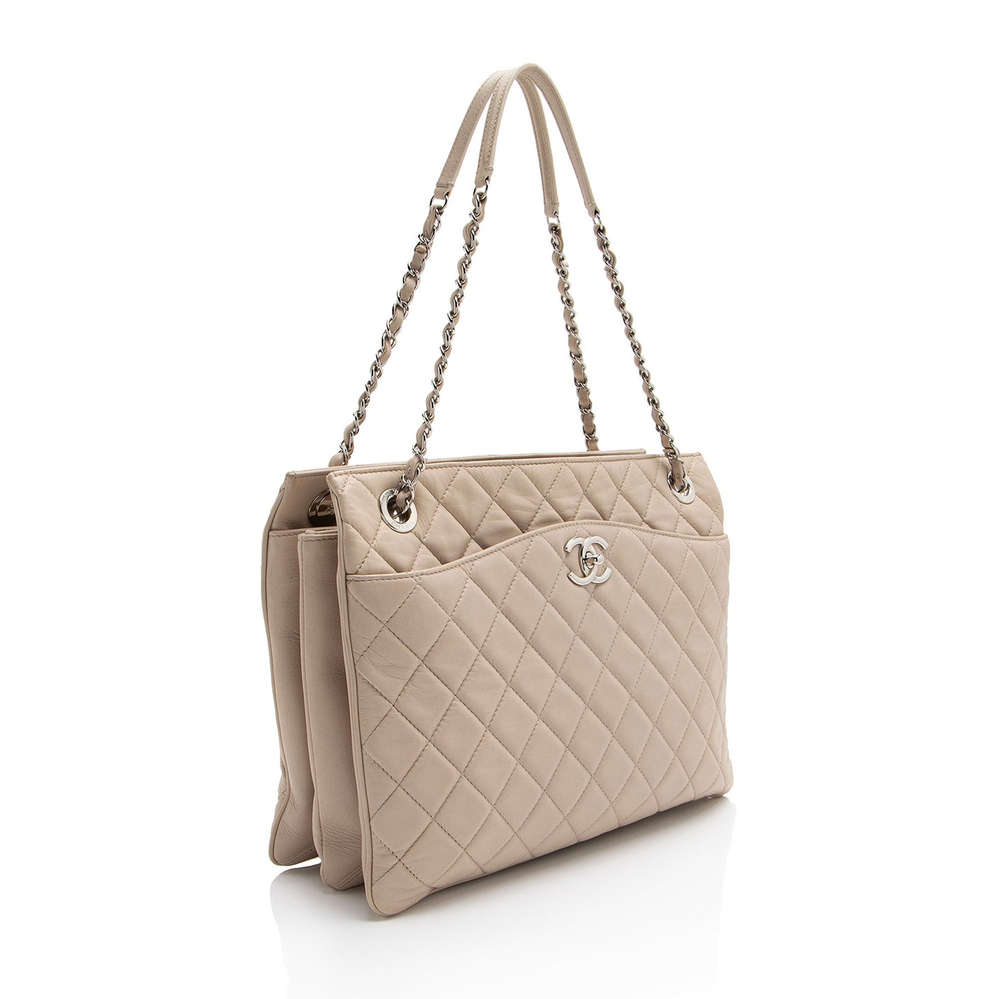 Chanel Lambskin CC Accordion Trio Zipped Tote (SHF-wYNTLe)