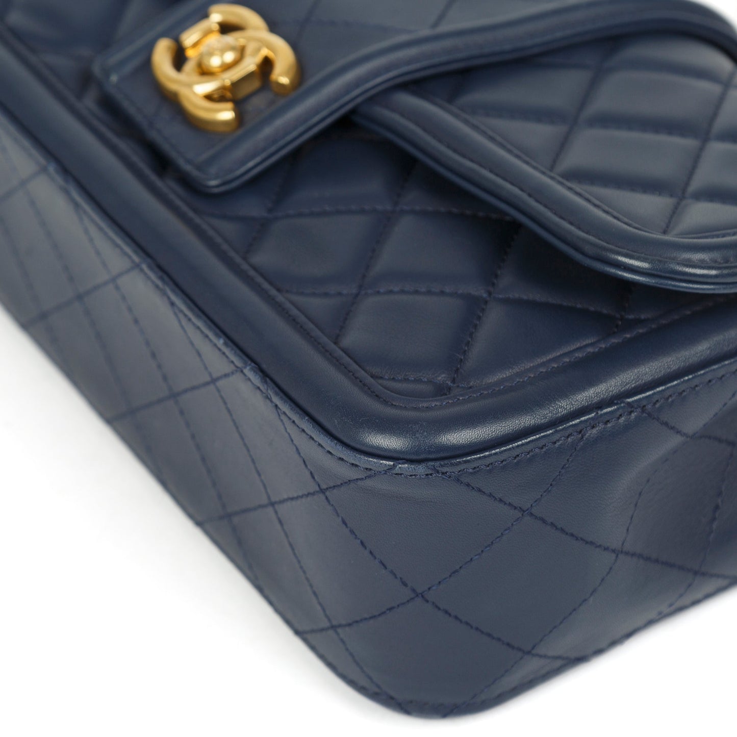 Chanel Medium Elegant CC Flap Bag