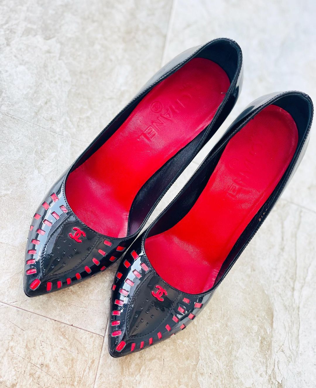 CHANEL POINTED TOE PUMPS