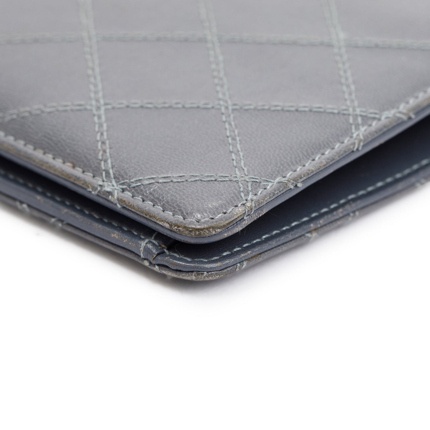 Chanel Quilted Calfskin/Lambskin Leather Yen Wallet