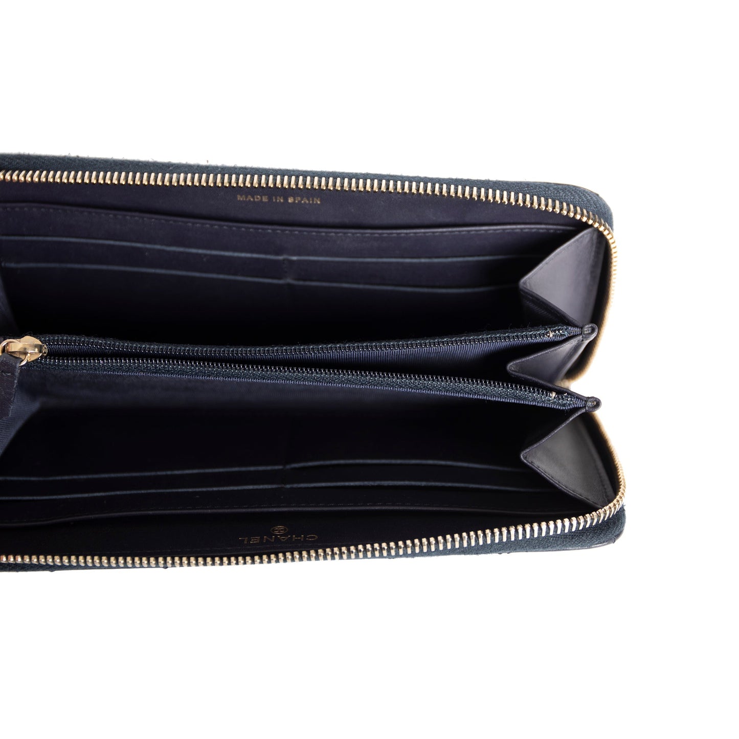 Chanel Reissue Leather Zip Wallet