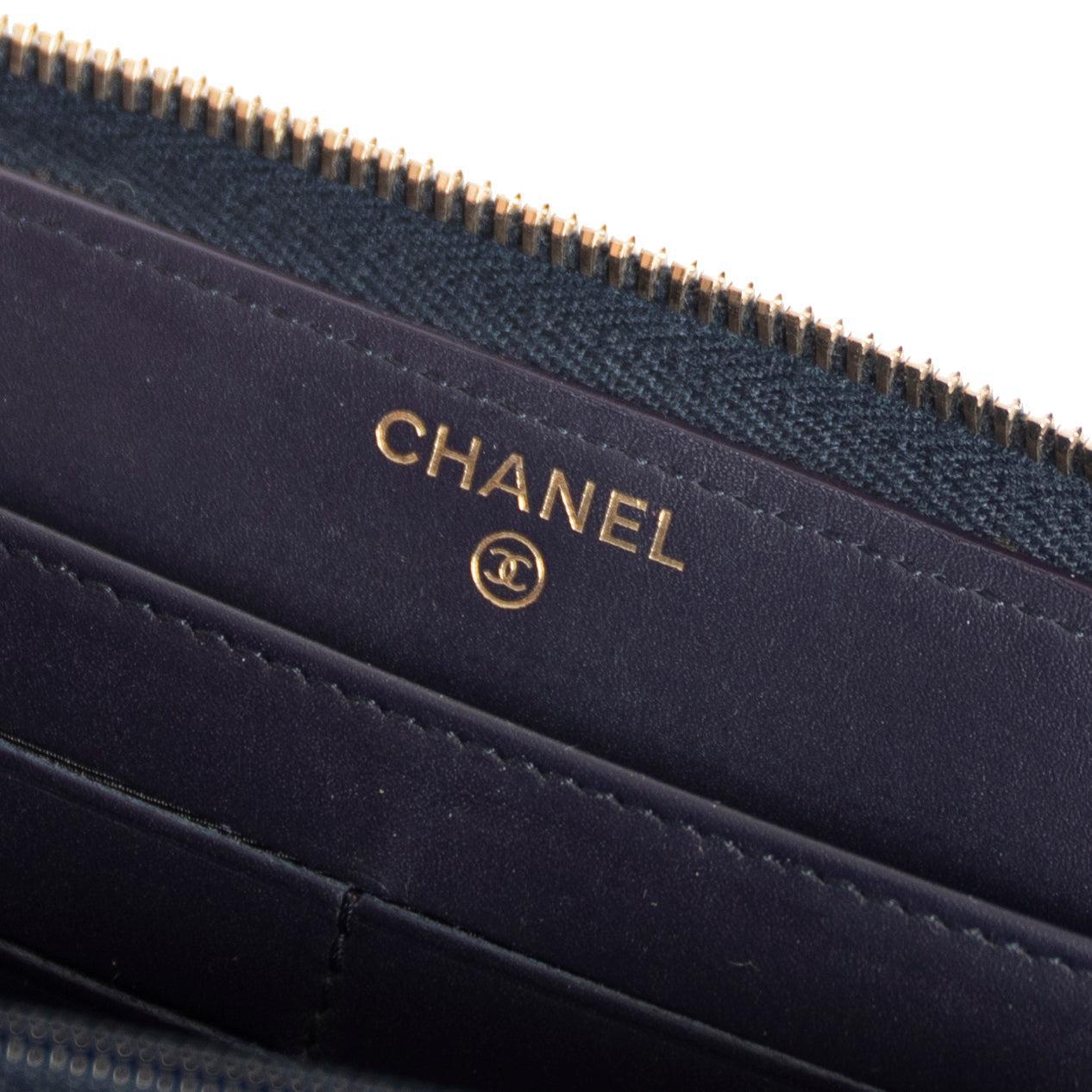 Chanel Reissue Leather Zip Wallet