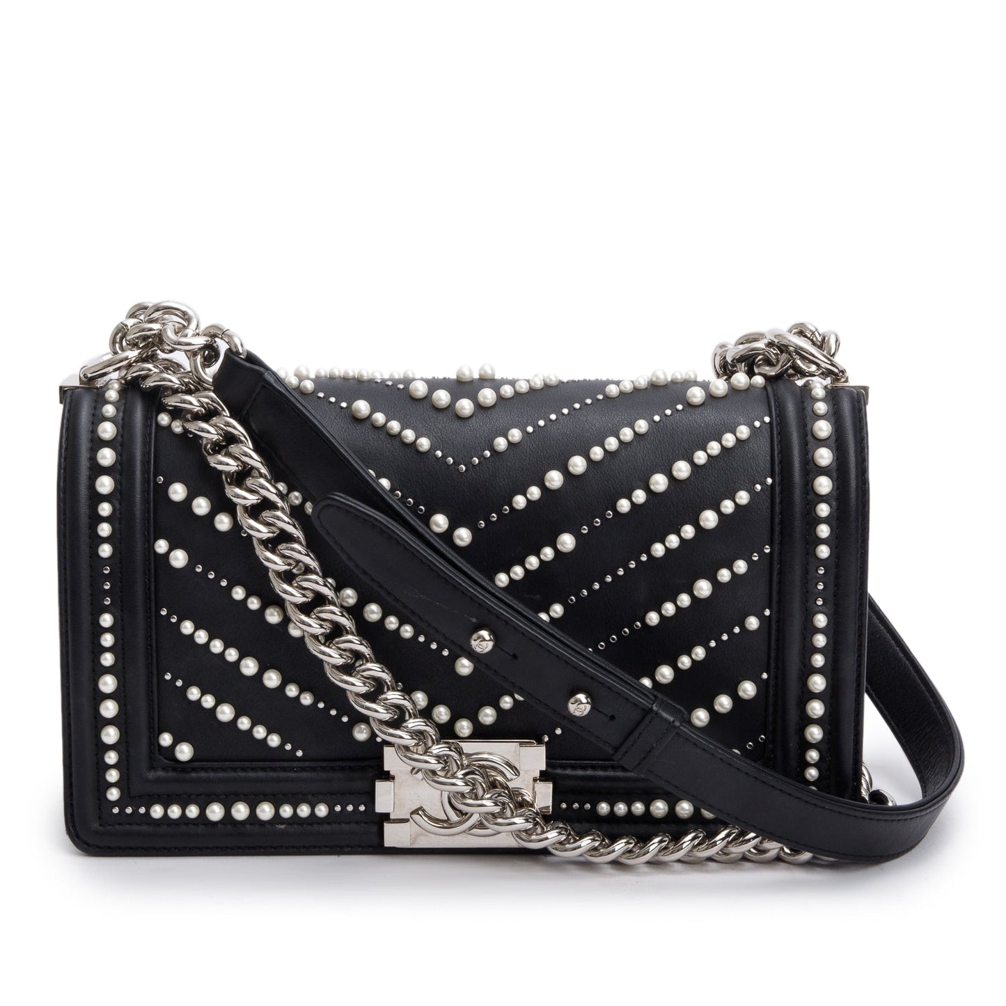 Chanel Black Calfskin Leather Medium Chevron Pearl Boy Bag