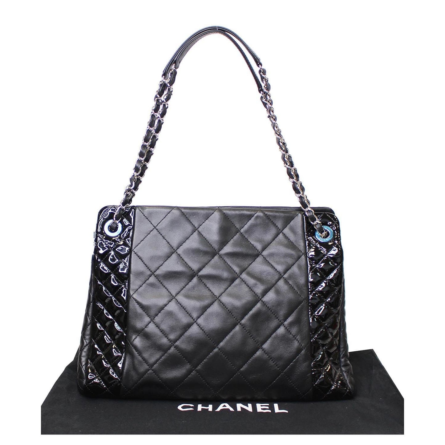 CHANEL CC Charm Quilted Lambskin Patent Leather Tote Bag Black