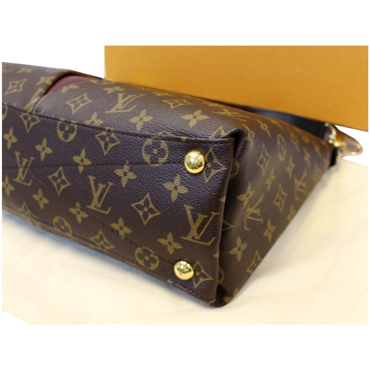LOUIS VUITTON V MM Monogram Canvas Tote Shoulder Bag Bordeaux