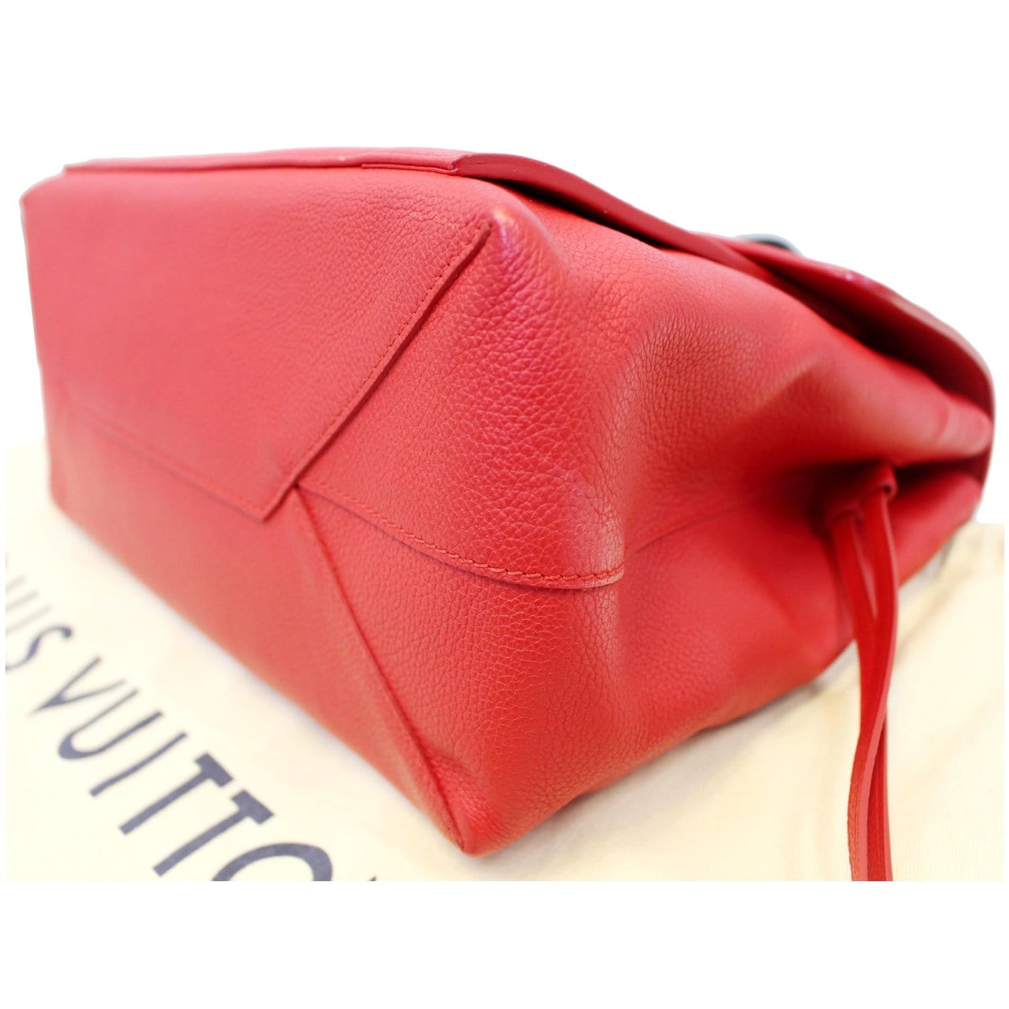 LOUIS VUITTON Lockme PM Calfskin Leather Shoulder Bag Rouge
