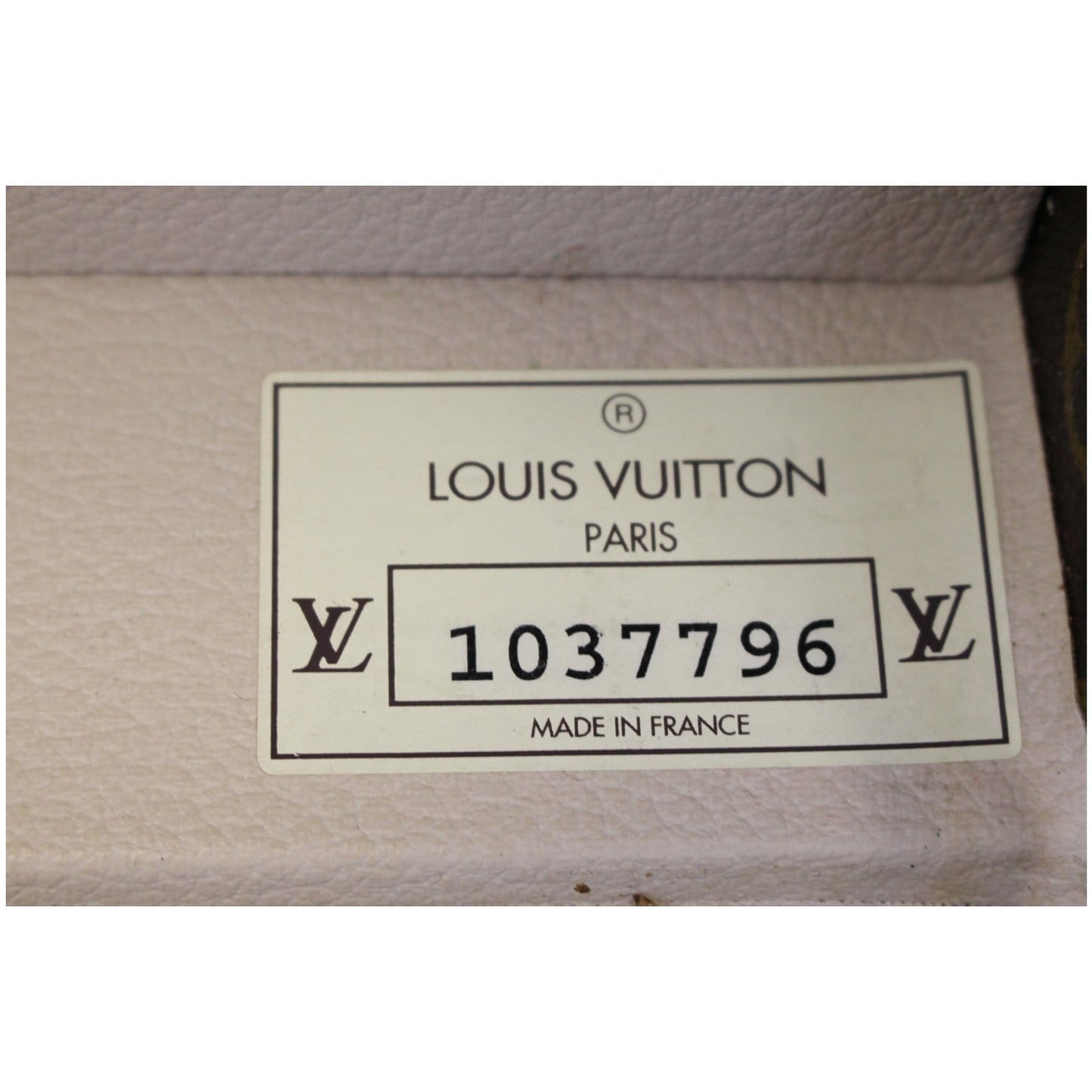 LOUIS VUITTON Boite Pharmacie Monogram Canvas Toiletry Case Brown