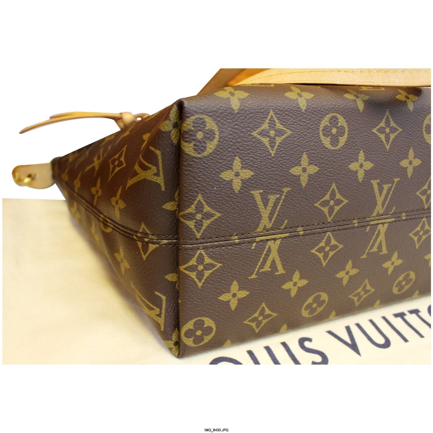 LOUIS VUITTON Iena MM Monogram Canvas Shoulder Bag