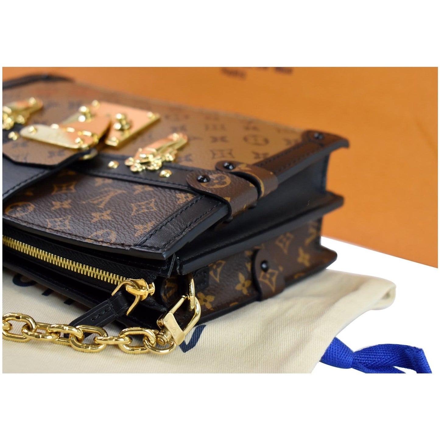 LOUIS VUITTON Petit Soft Malle Reverse Monogram Clutch Shoulder Bag Brown - 15% OFF