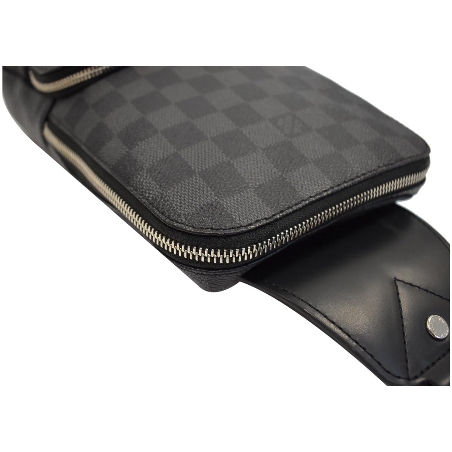 LOUIS VUITTON Avenue Sling Damier Graphite Crossbody Bag Black