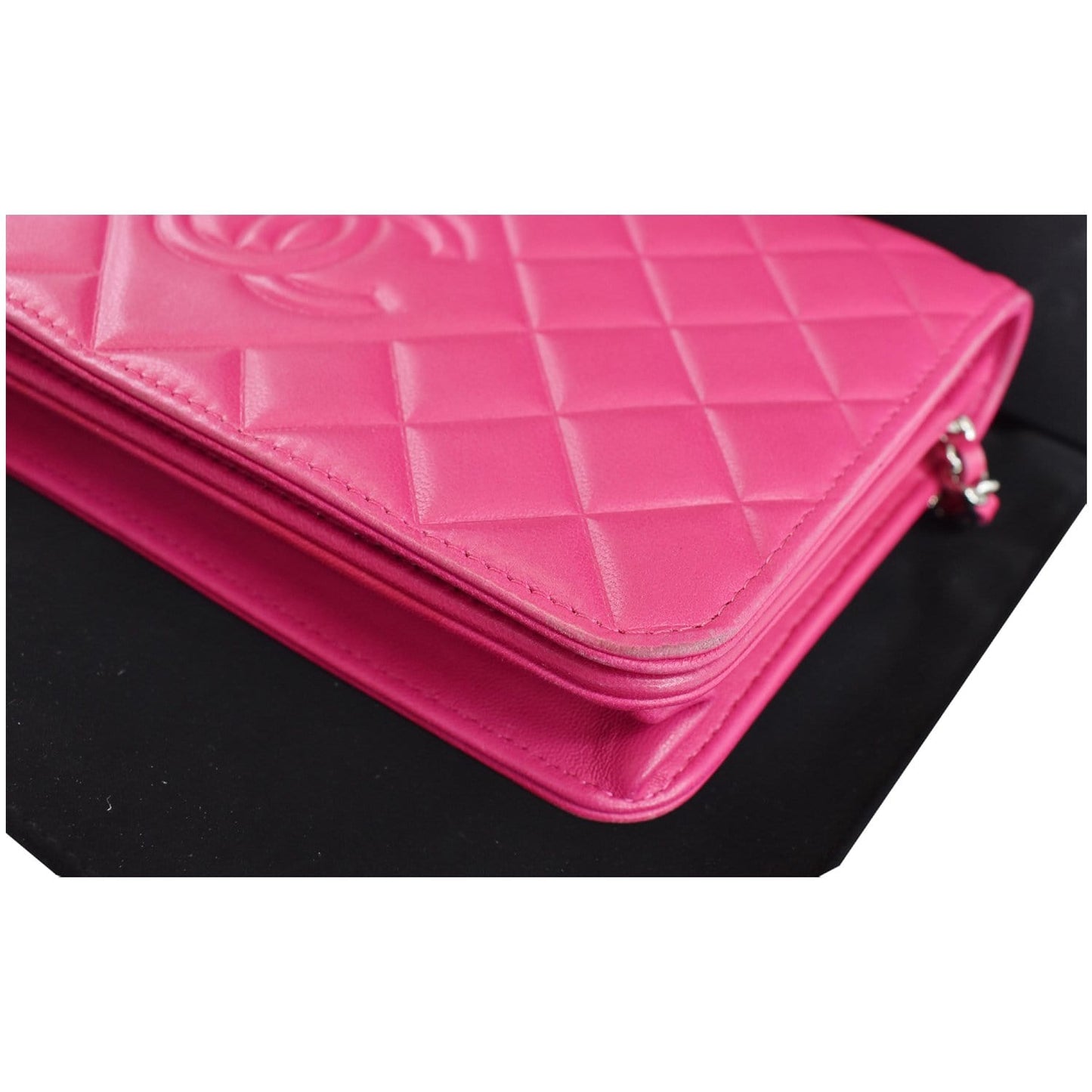 CHANEL Quilted Diamond CC Wallet On Chain WOC Crossbody Bag Fuchsia