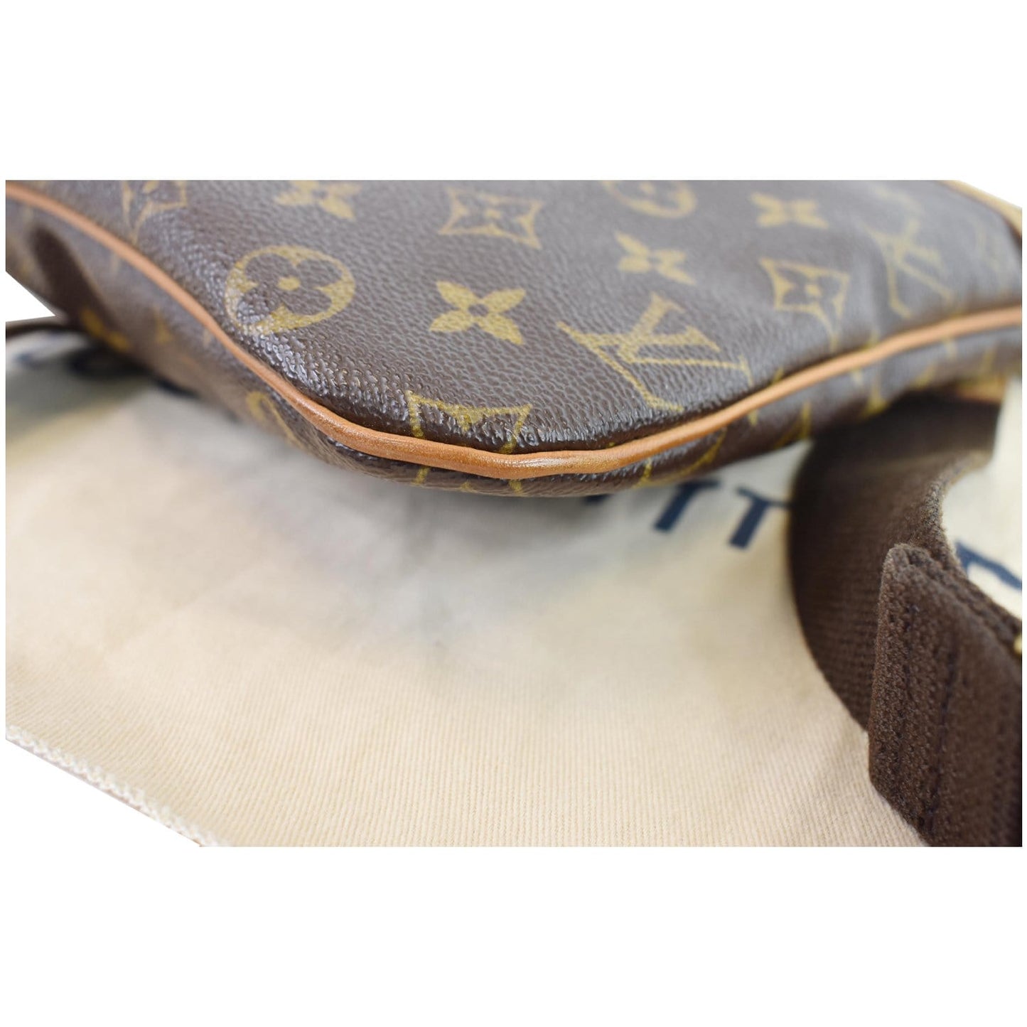LOUIS VUITTON Bosphore Pochette Monogram Canvas Shoulder Bag Brown