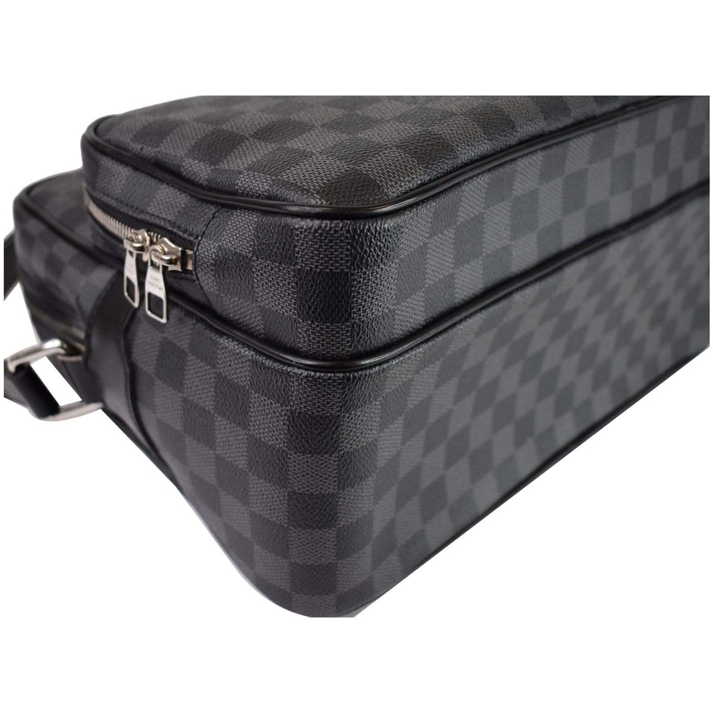 LOUIS VUITTON Sac Leoh Damier Graphite Messenger Bag Black - 20% OFF