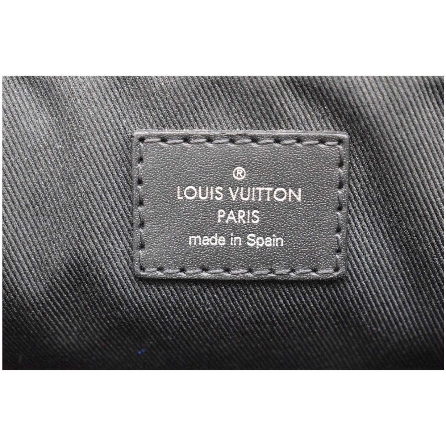 LOUIS VUITTON District PM Damier Graphite Messenger Bag Black