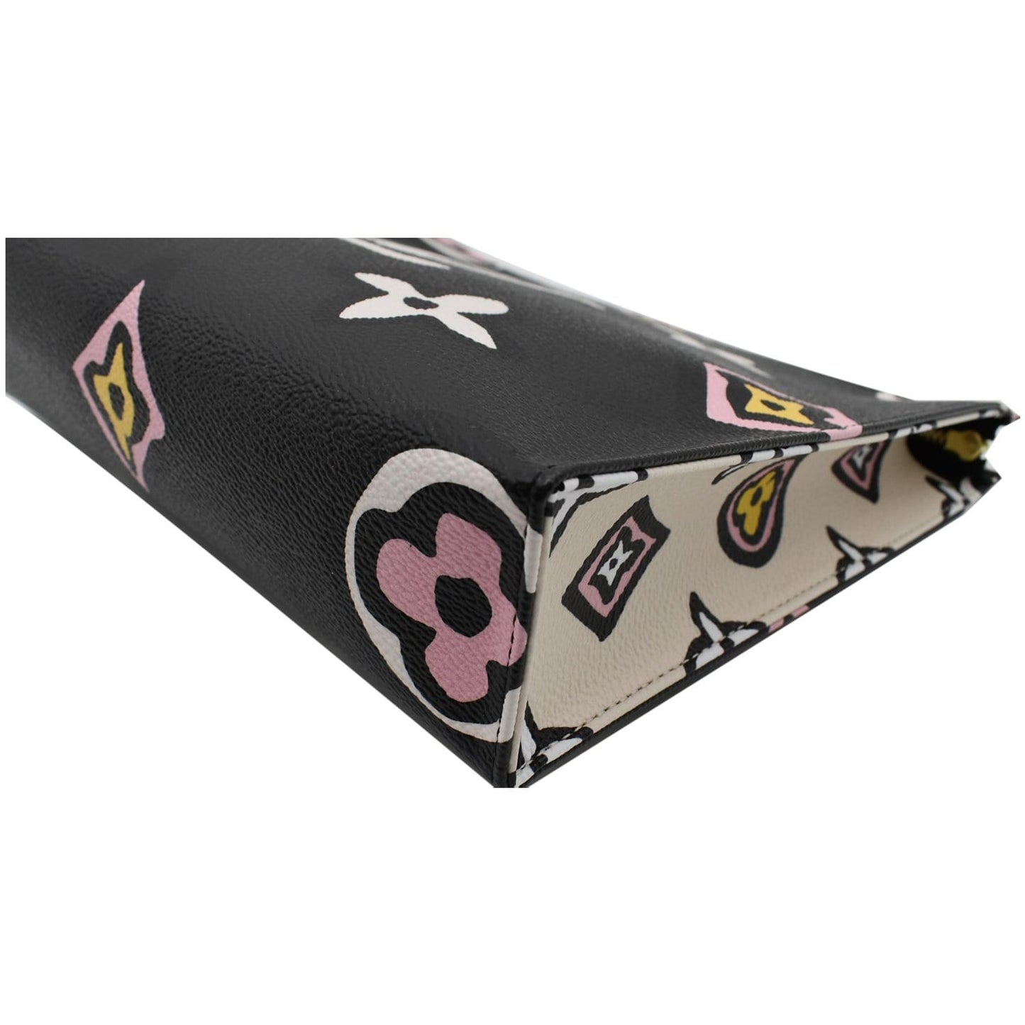 LOUIS VUITTON Wild At Heart Toiletry 26 Monogram Giant Cosmetics Pouch Black - 10% OFF