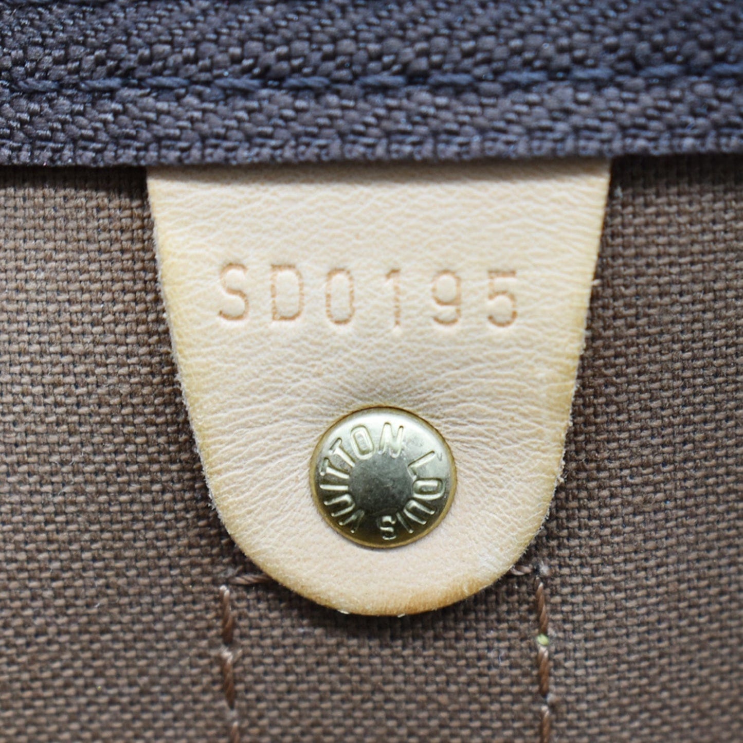 LOUIS VUITTON Keepall Bandouliere 55 Monogram Canvas Travel Bag Brown