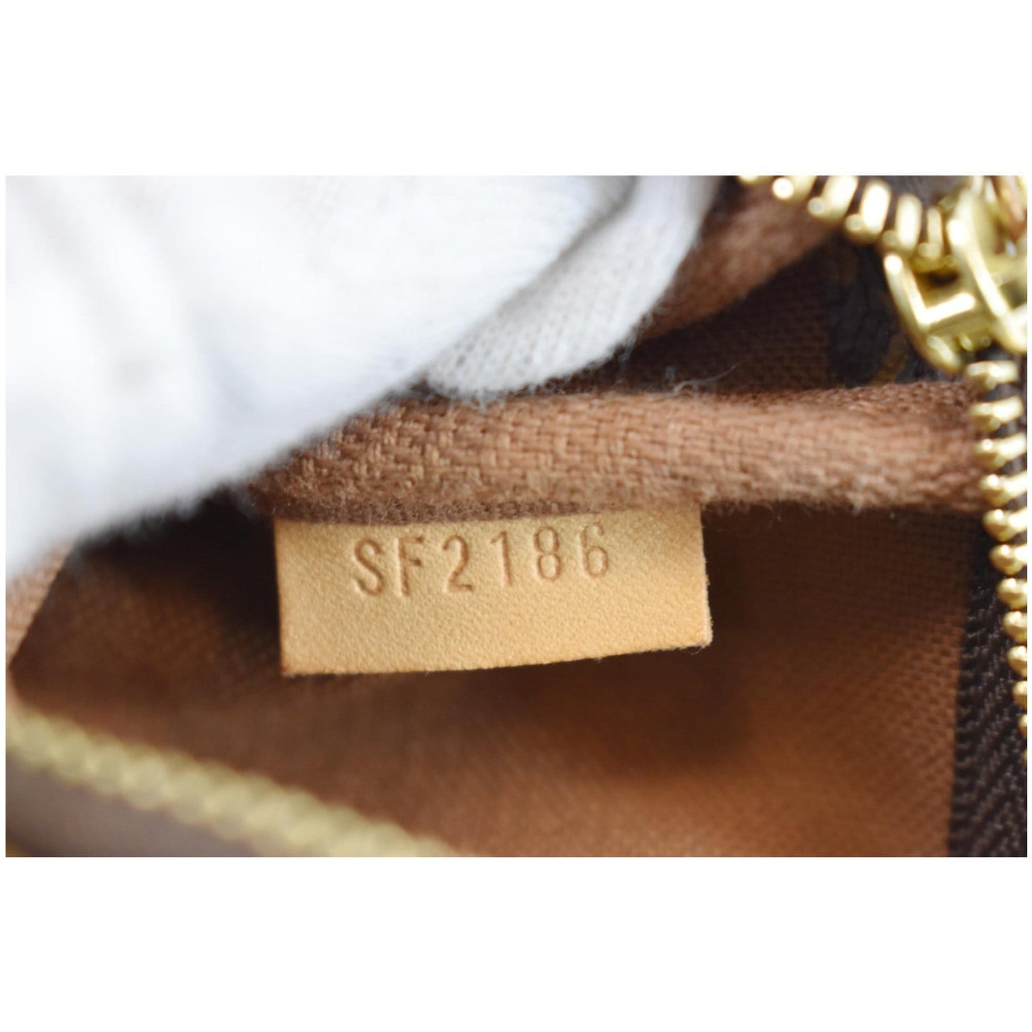 LOUIS VUITTON Animation Pochette Monogram Canvas Accessoires Pouch Brown