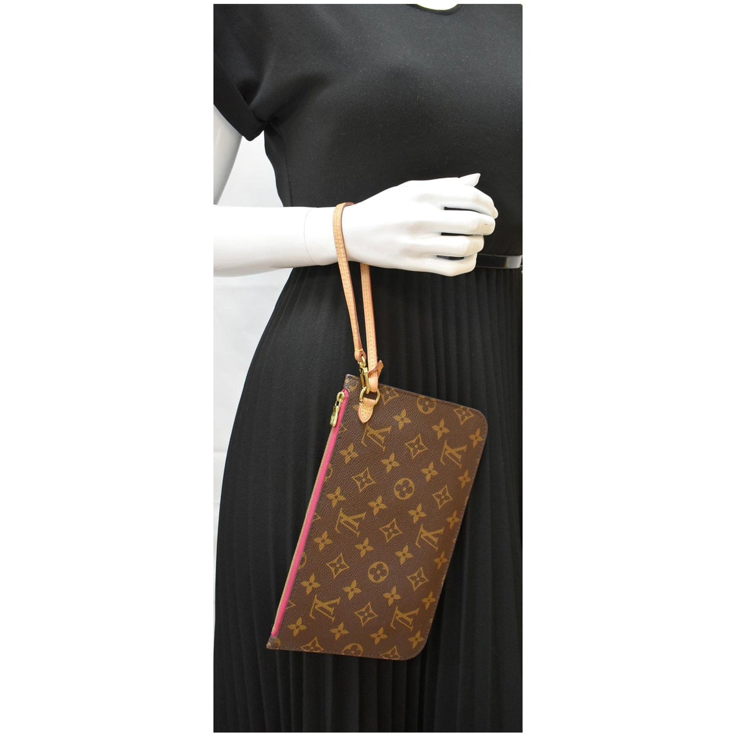 LOUIS VUITTON Neverfull MM Monogram Canvas Pochette Wristlet Pouch Brown
