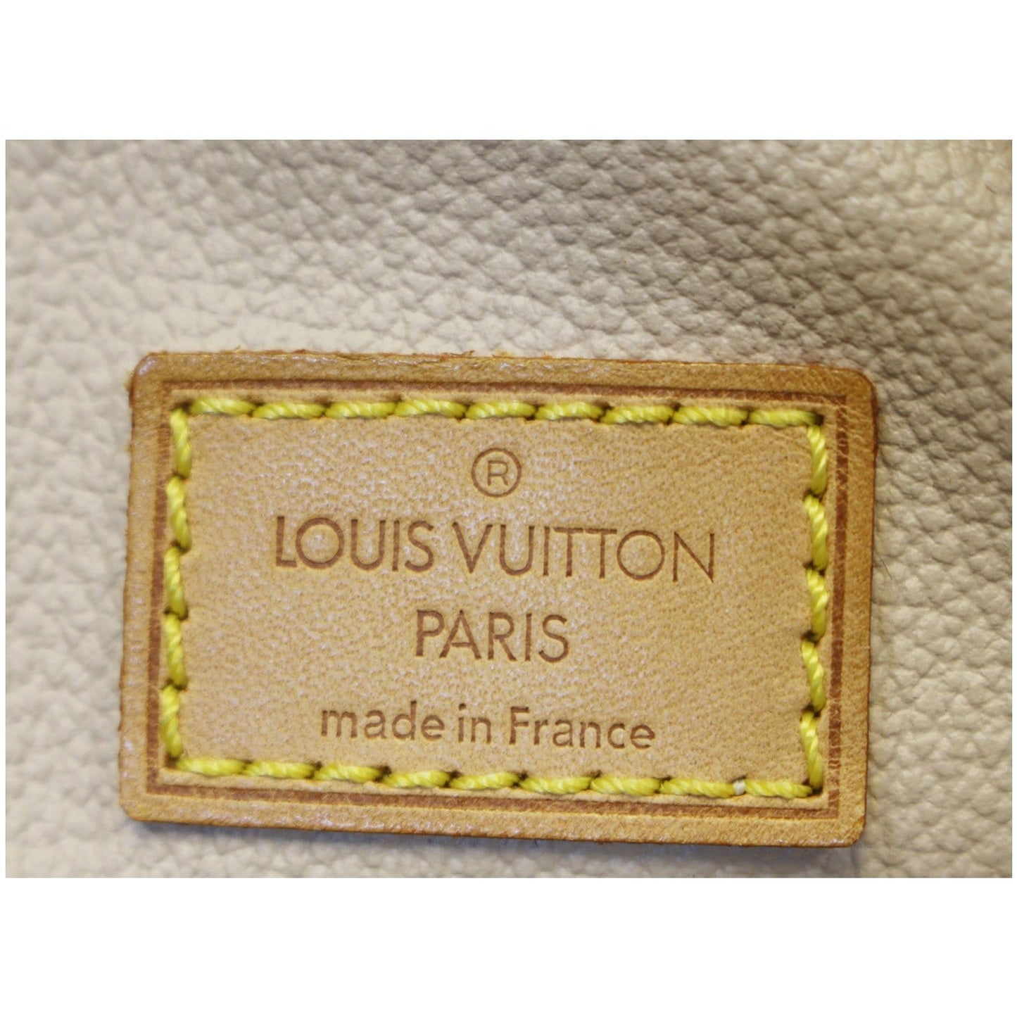 LOUIS VUITTON Trousse Toilette 23 Monogram Canvas Cosmetic Pouch