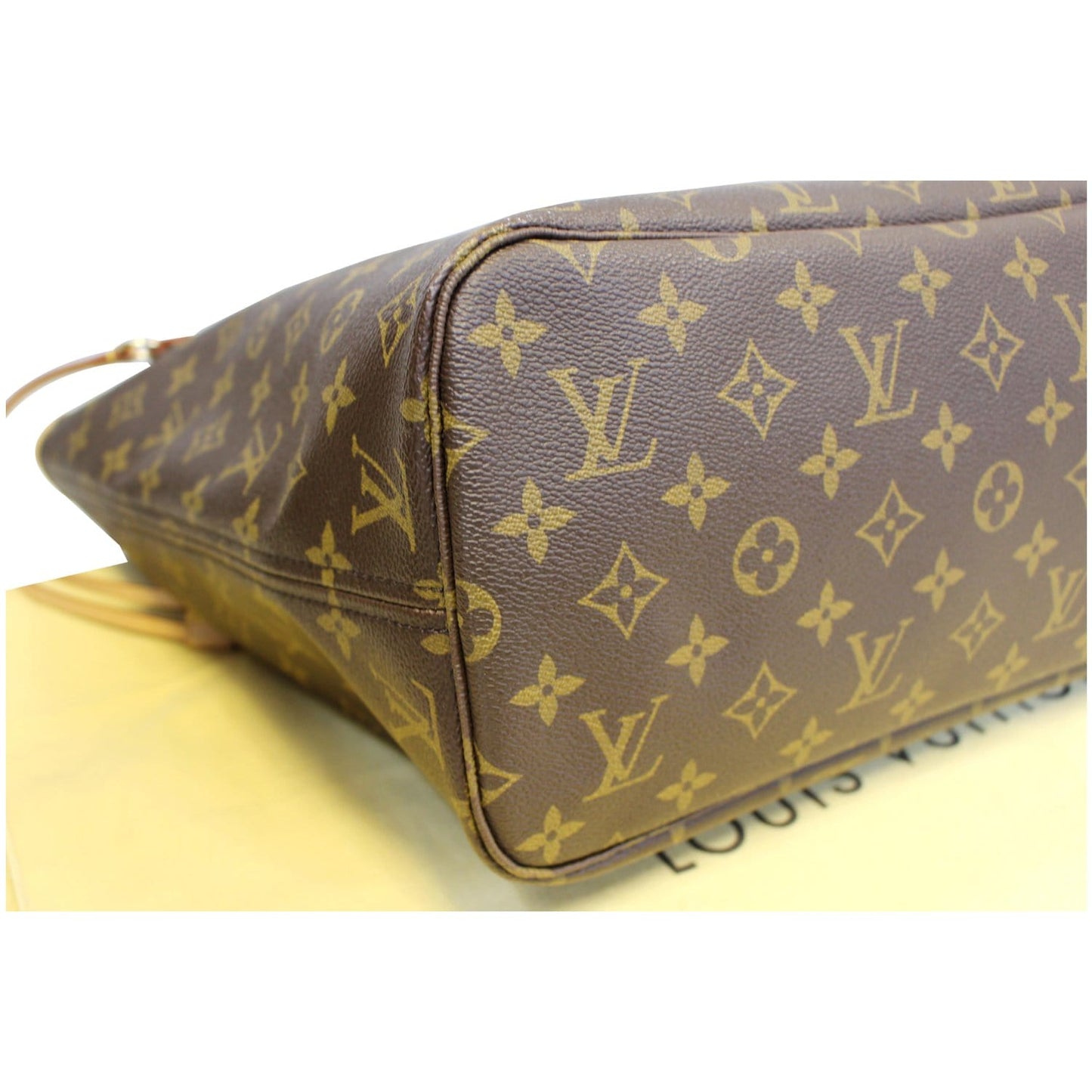 LOUIS VUITTON Neverfull MM Monogram Canvas Tote Shoulder Bag Brown