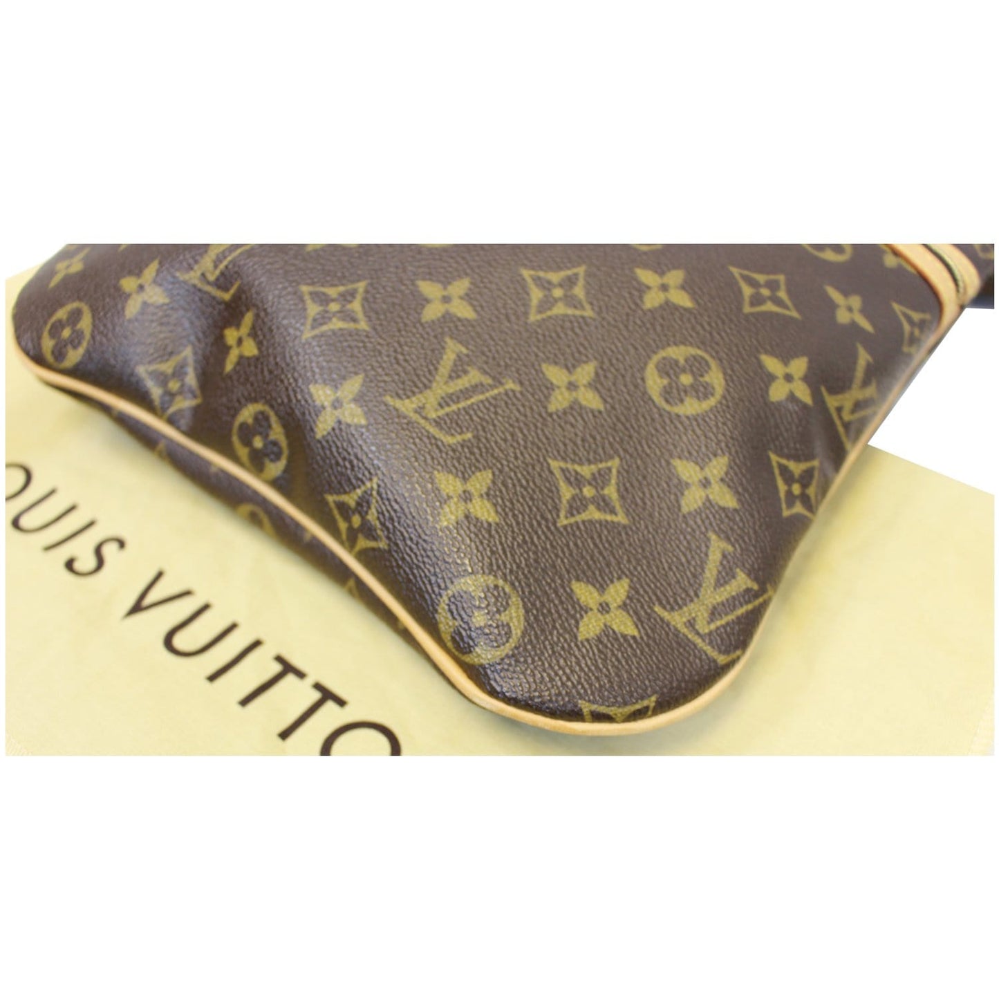 LOUIS VUITTON Pochette Bosphore Monogram Canvas Crossbody Bag