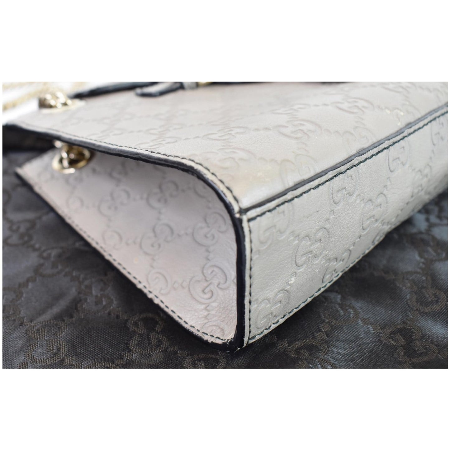 GUCCI Emily Guccissima Leather Chain Crossbody Bag Grey 369621