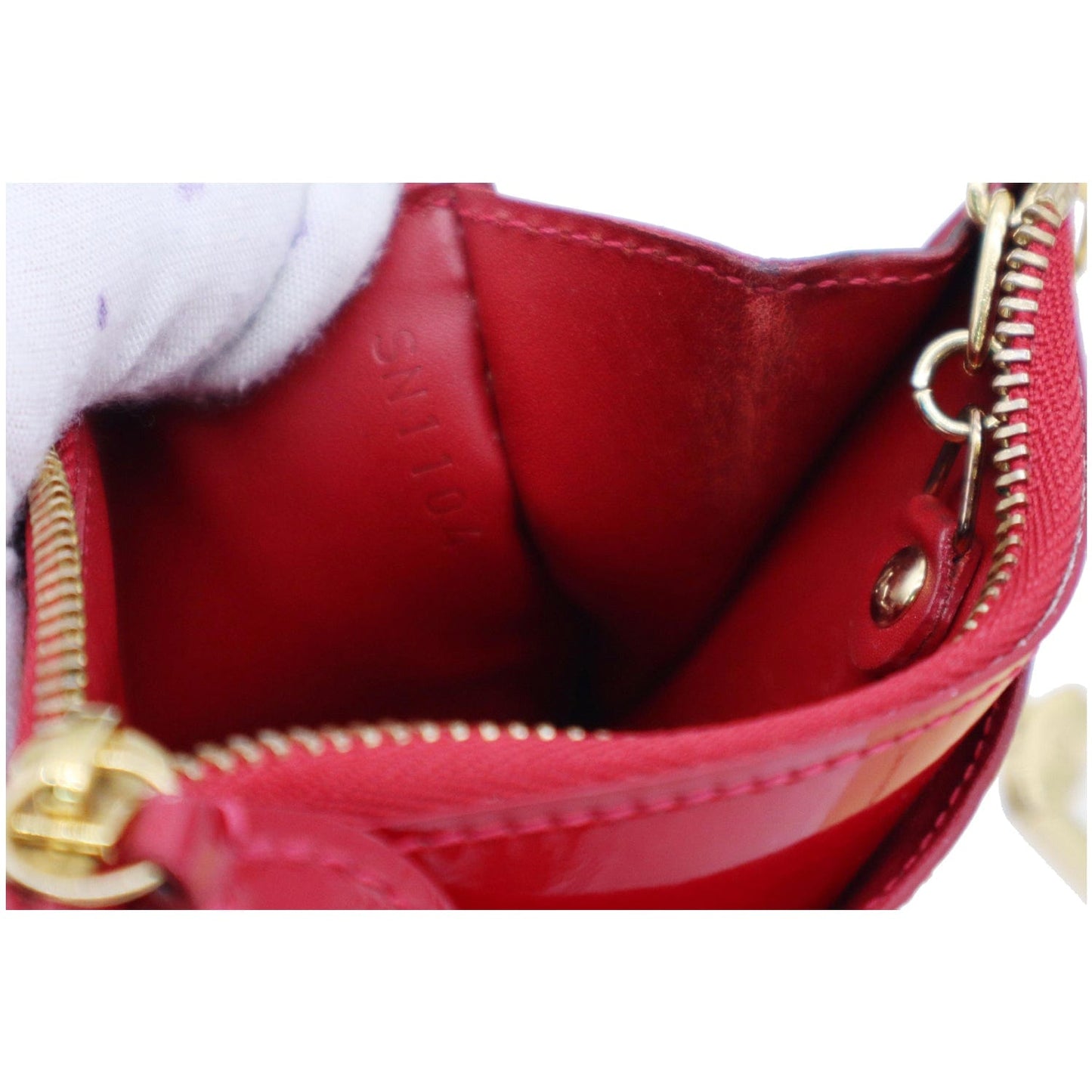 LOUIS VUITTON Pochette Key Cles Monogram Vernis Coin Case Red