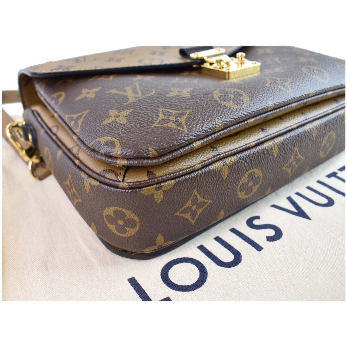 LOUIS VUITTON  Metis Pochette Reverse Monogram Canvas Crossbody Bag Brown