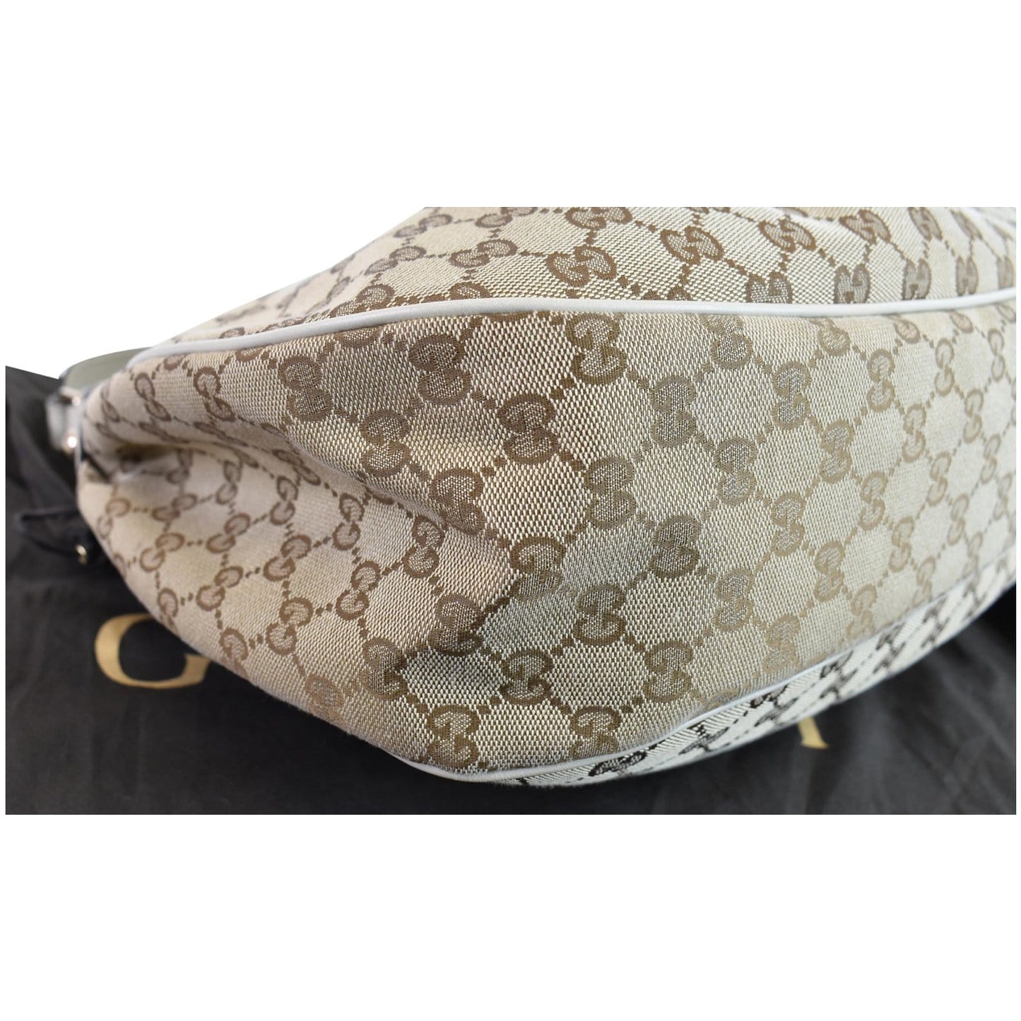 GUCCI Medium Sukey GG Canvas Hobo Bag Beige 232955