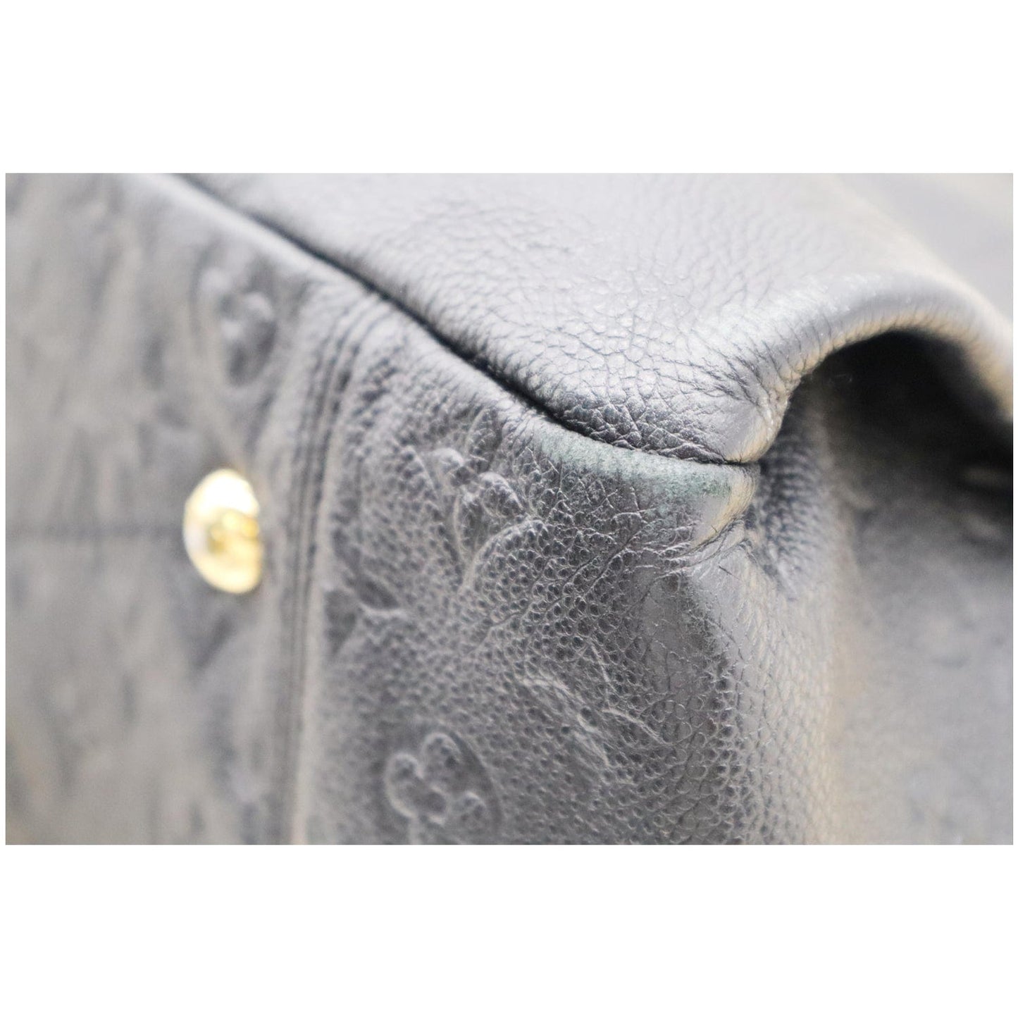 LOUIS VUITTON Artsy MM Empreinte Leather Shoulder Bag Black