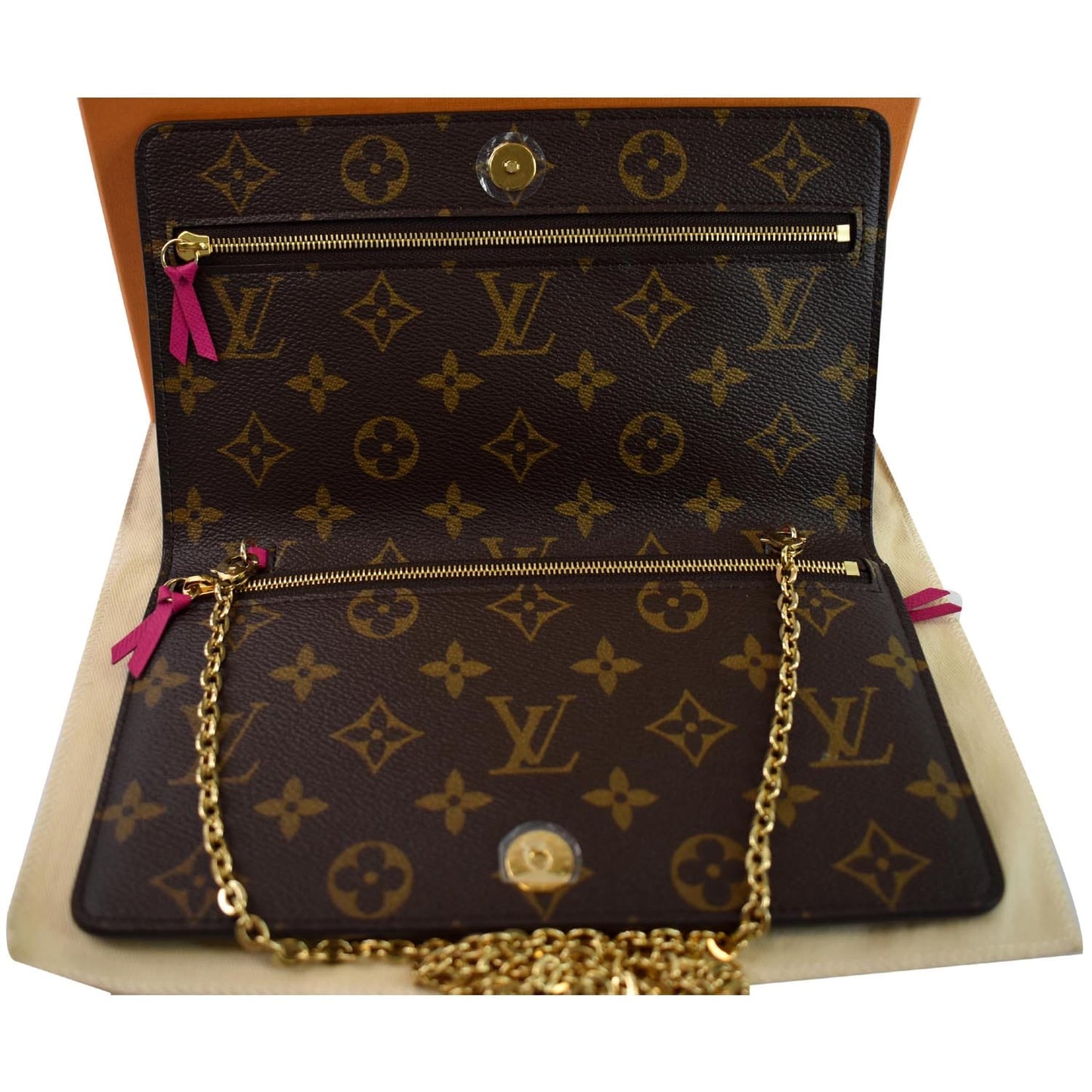 LOUIS VUITTON Weekend Pochette Monogram Canvas Shoulder Clutch Brown - 15% OFF