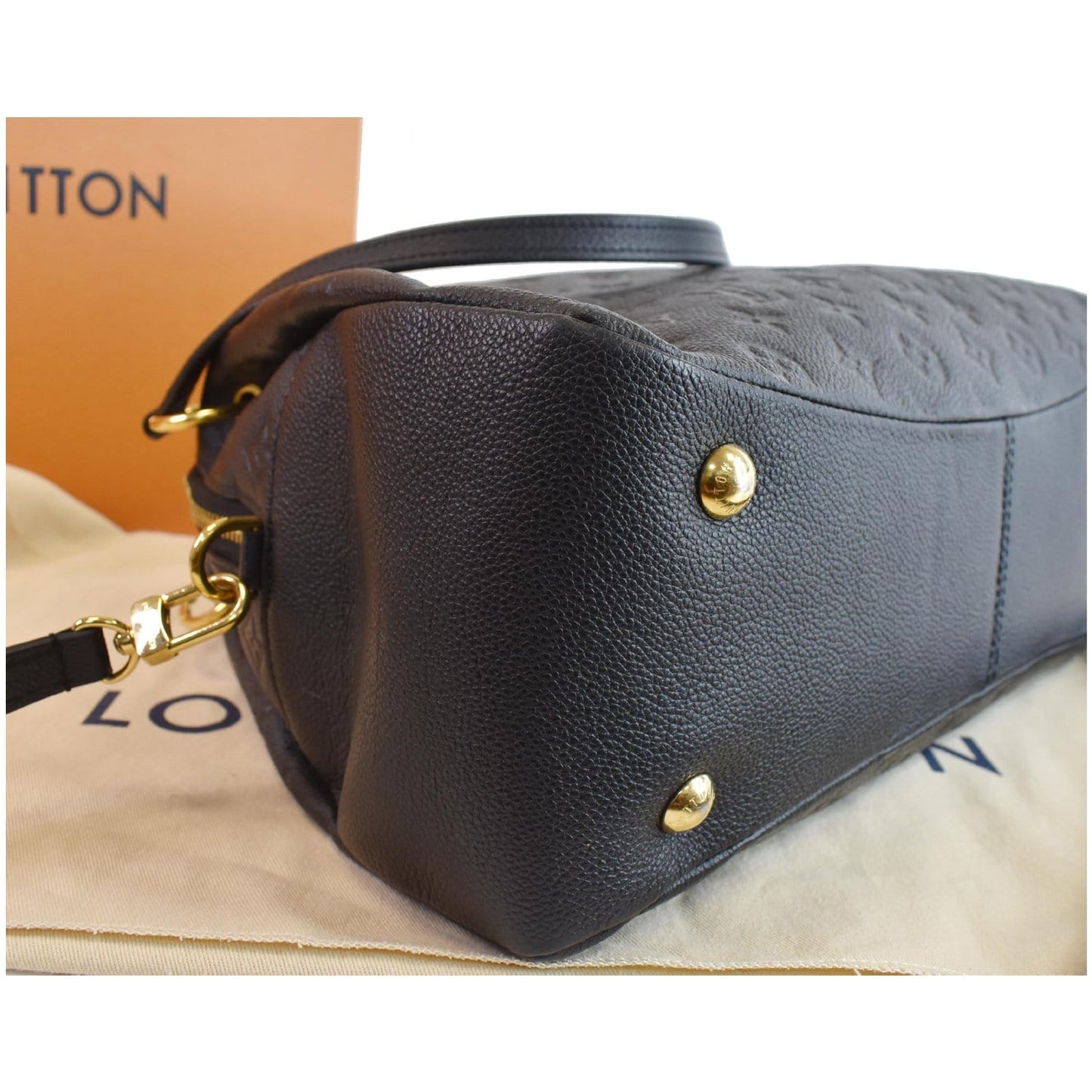 LOUIS VUITTON Ponthieu MM Monogram Empreinte Leather Shoulder Bag Black