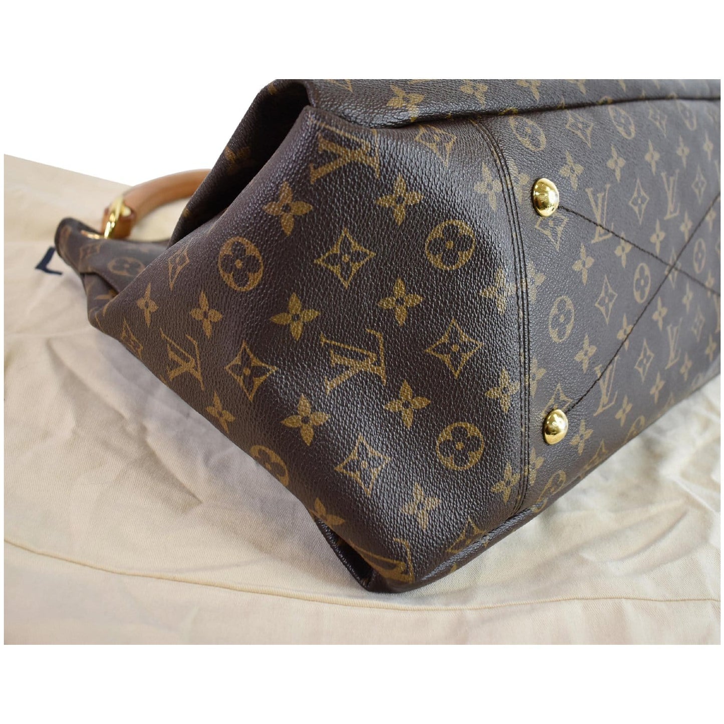 LOUIS VUITTON Artsy MM Monogram Canvas Shoulder Bag Brown