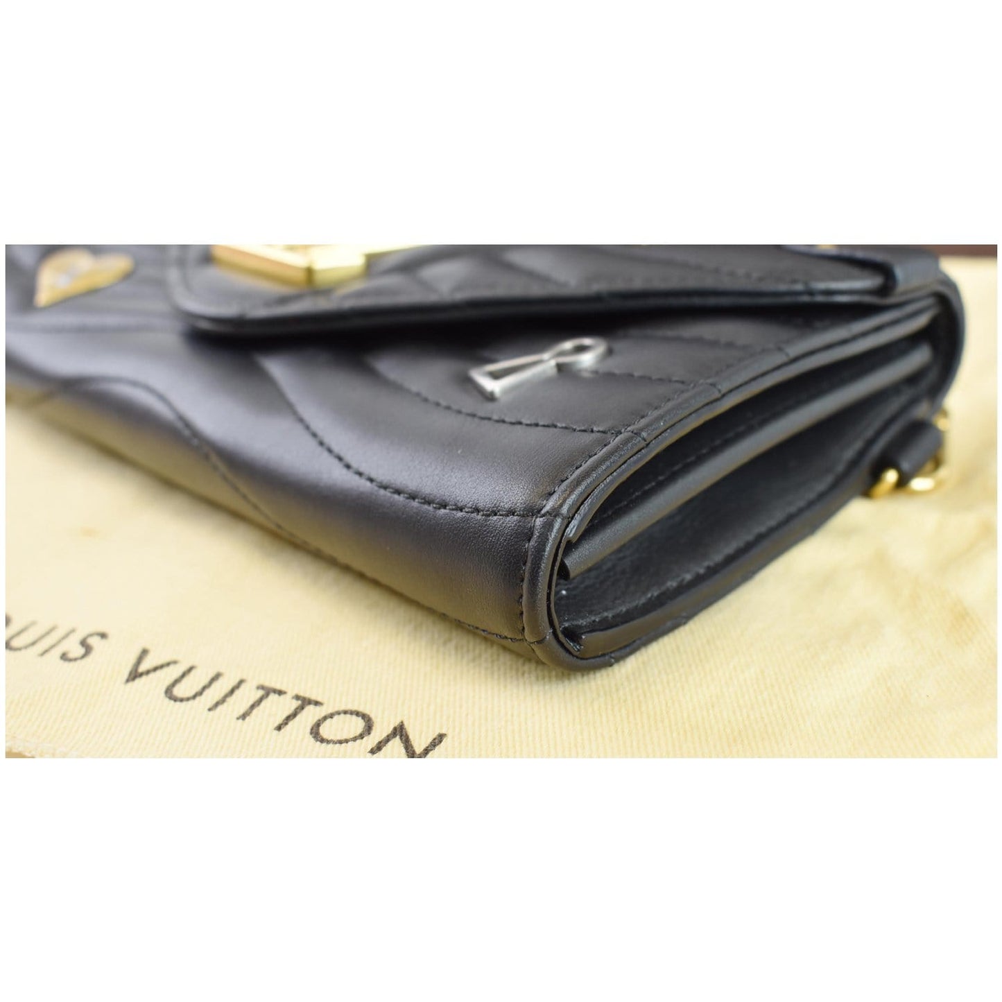 LOUIS VUITTON Love Lock New Wave Long Leather Wallet Black