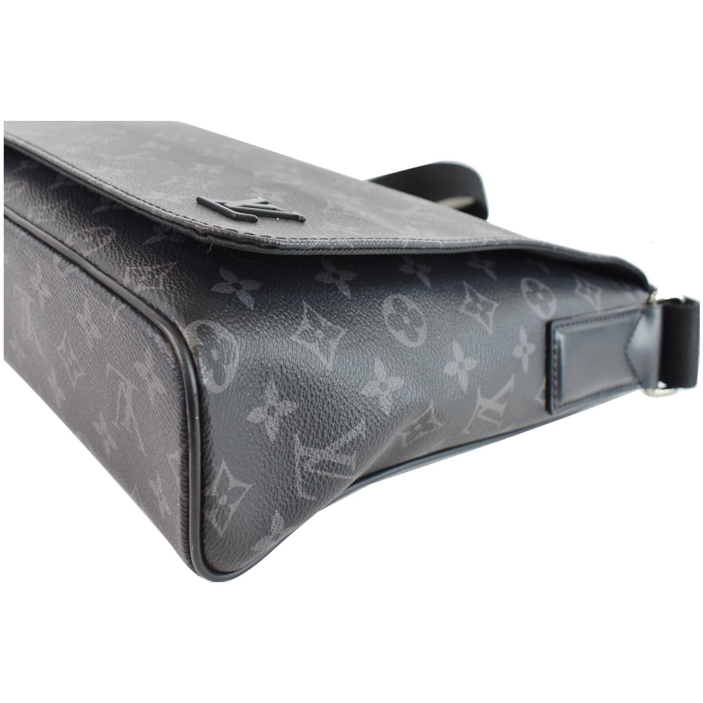 LOUIS VUITTON District PM Monogram Eclipse Messenger Bag Black